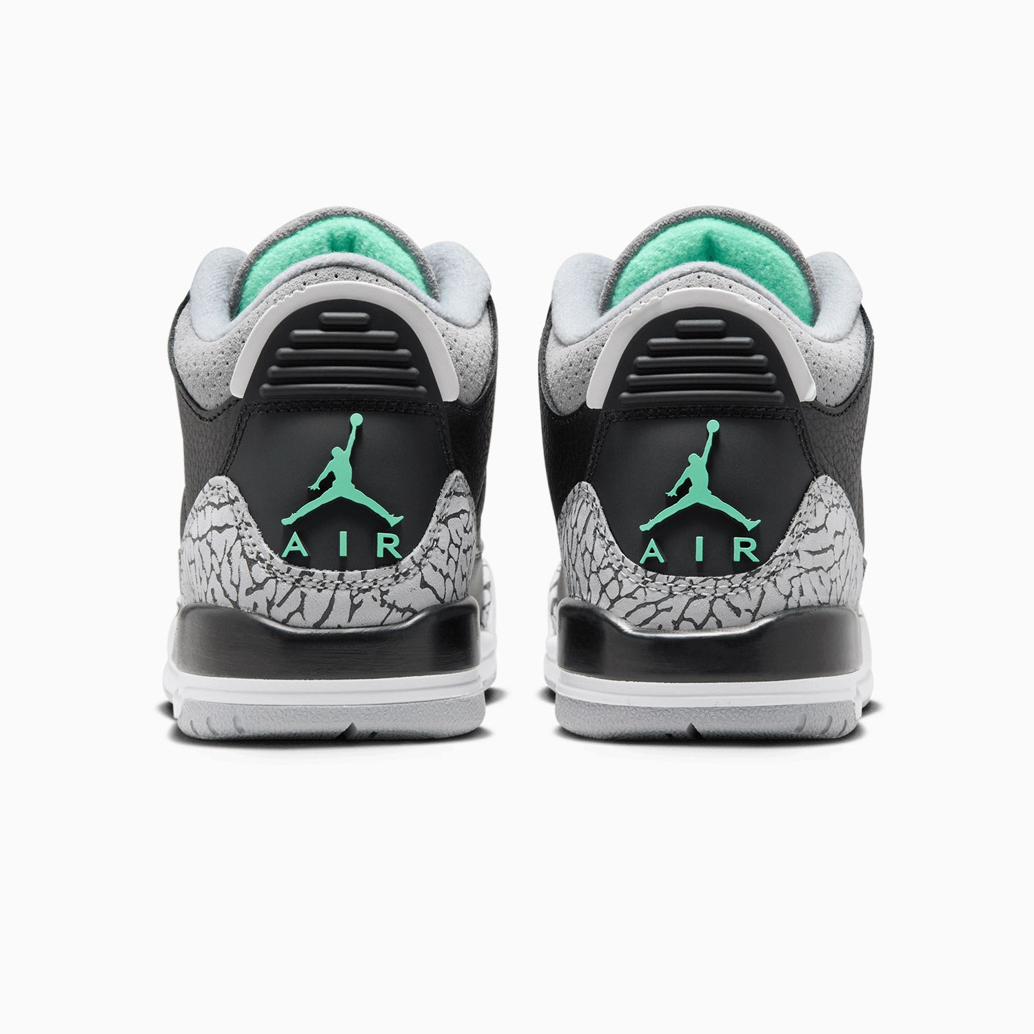 kids-air-jordan-3-retro-green-glow-grade-school-shoes-dm0967-031