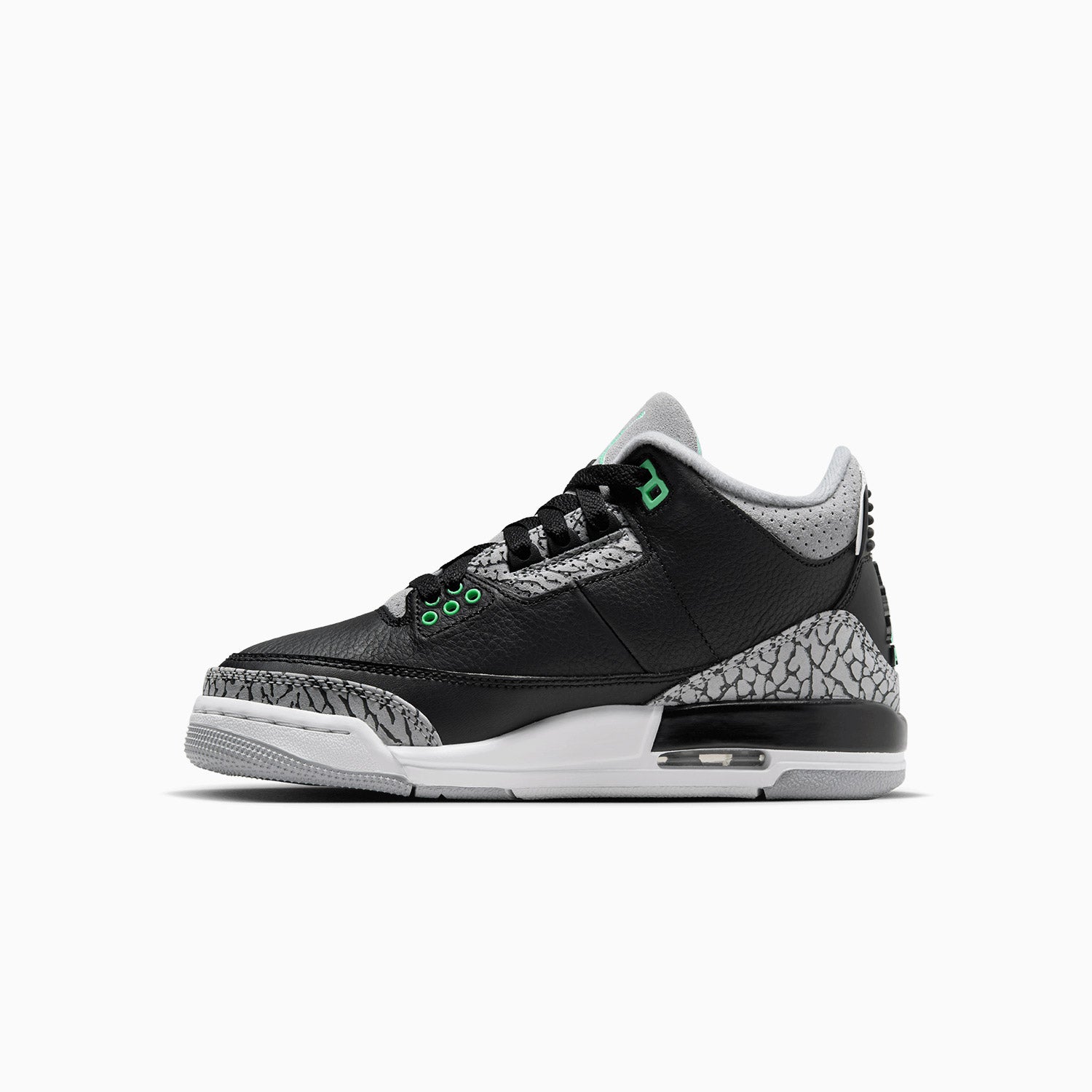 kids-air-jordan-3-retro-green-glow-grade-school-shoes-dm0967-031