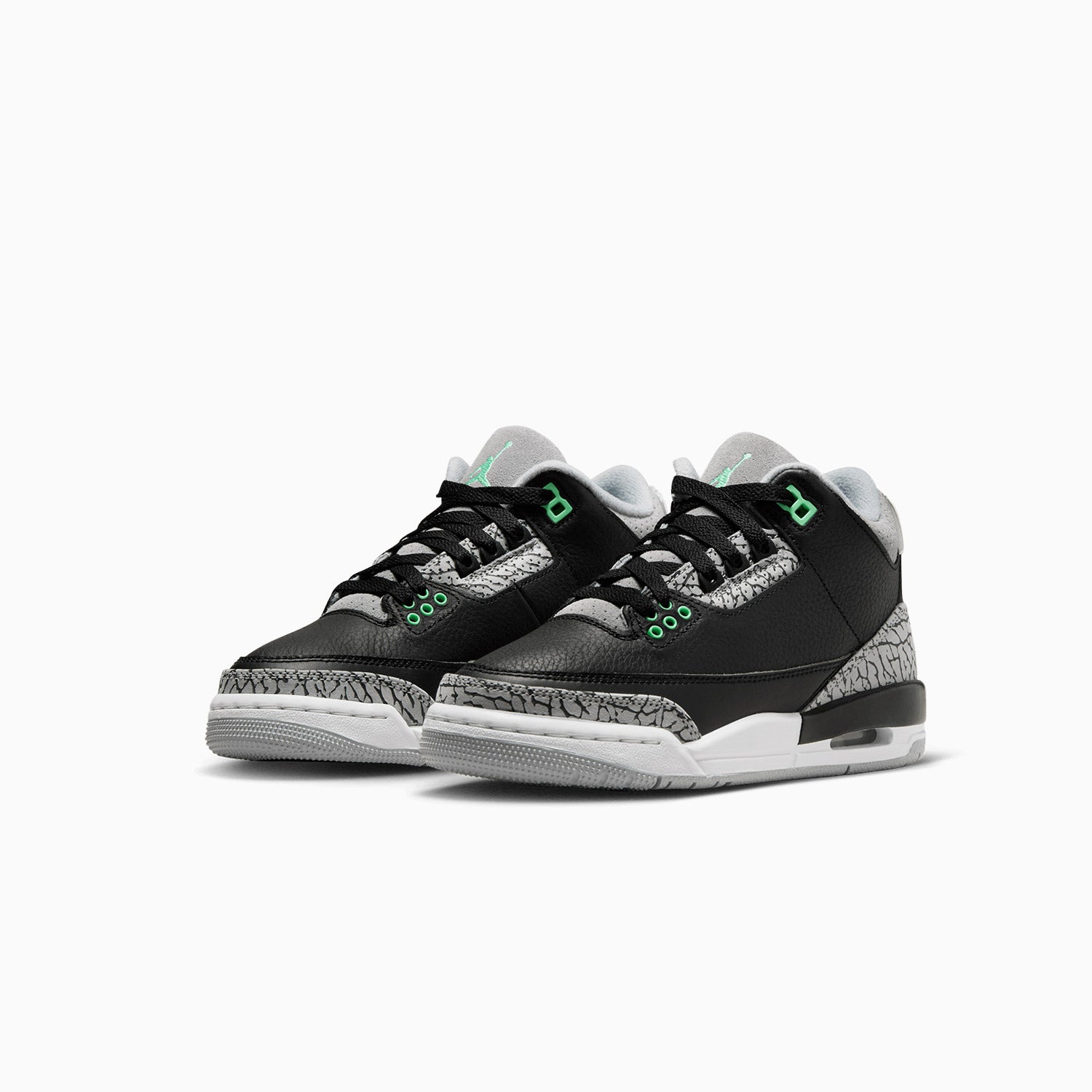 kids-air-jordan-3-retro-green-glow-grade-school-shoes-dm0967-031