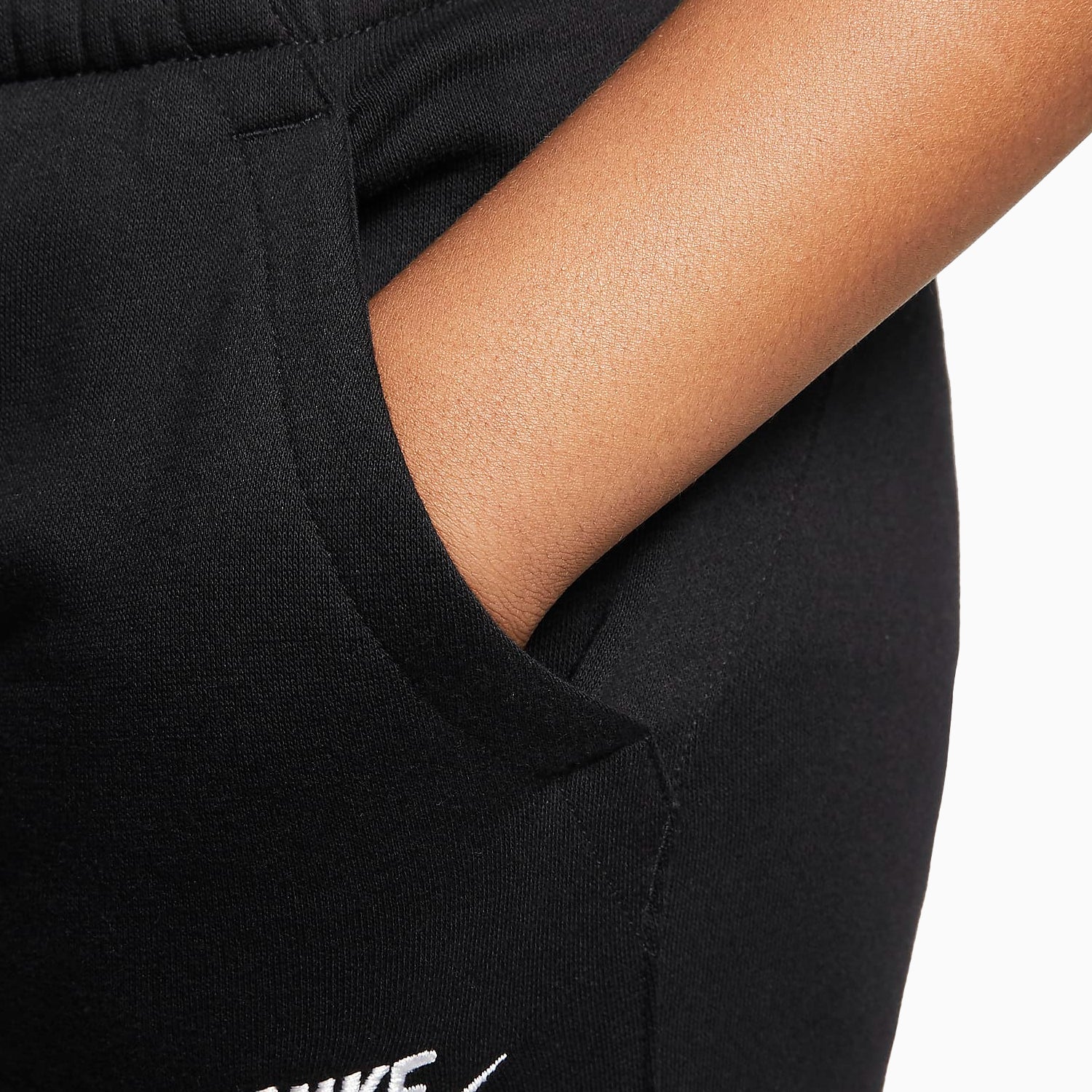 kids-nike-sportswear-outfit-bv3634-010