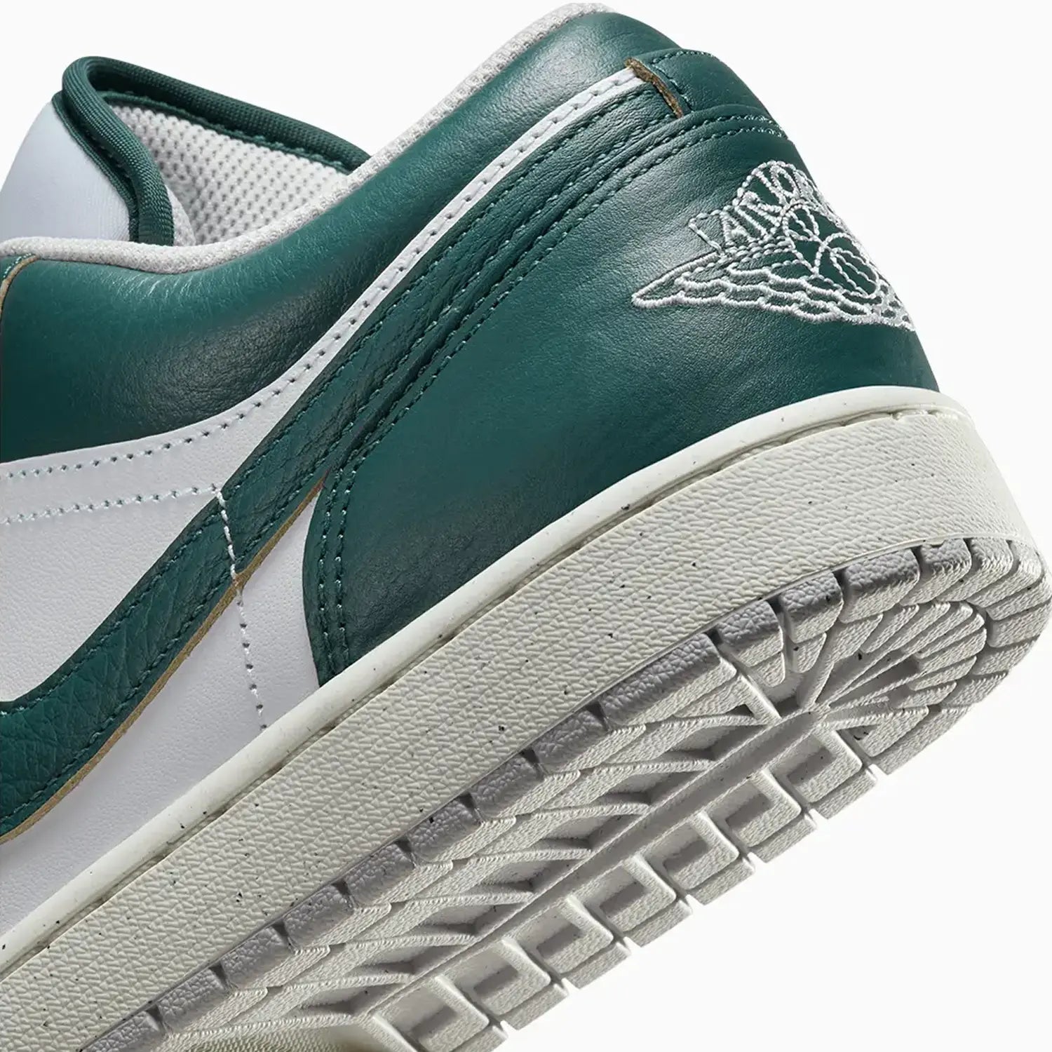 mens-air-jordan-1-low-se-oxidized-green-shoes-fq7687-300