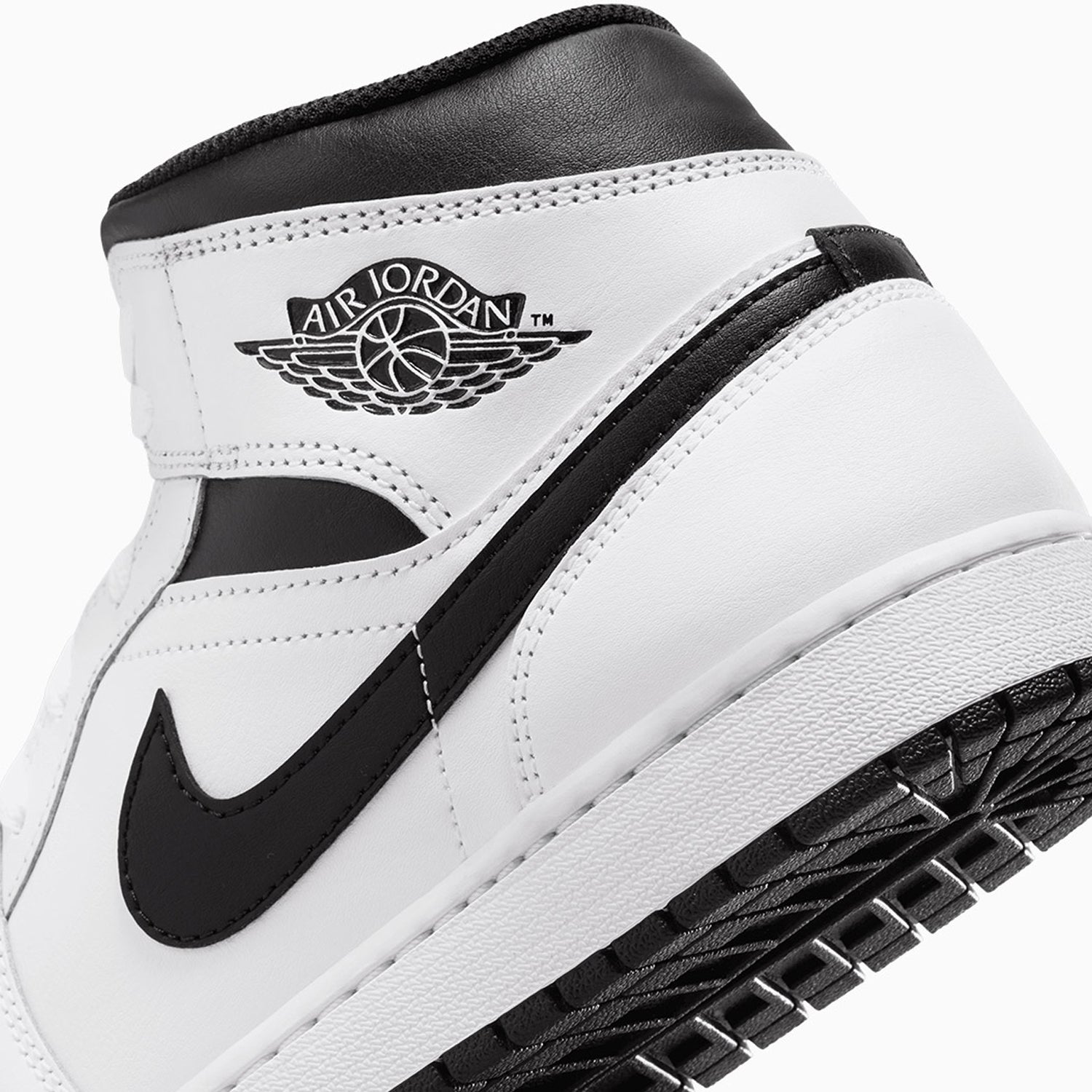 mens-air-jordan-1-mid-white-black-shoes-dq8426-132