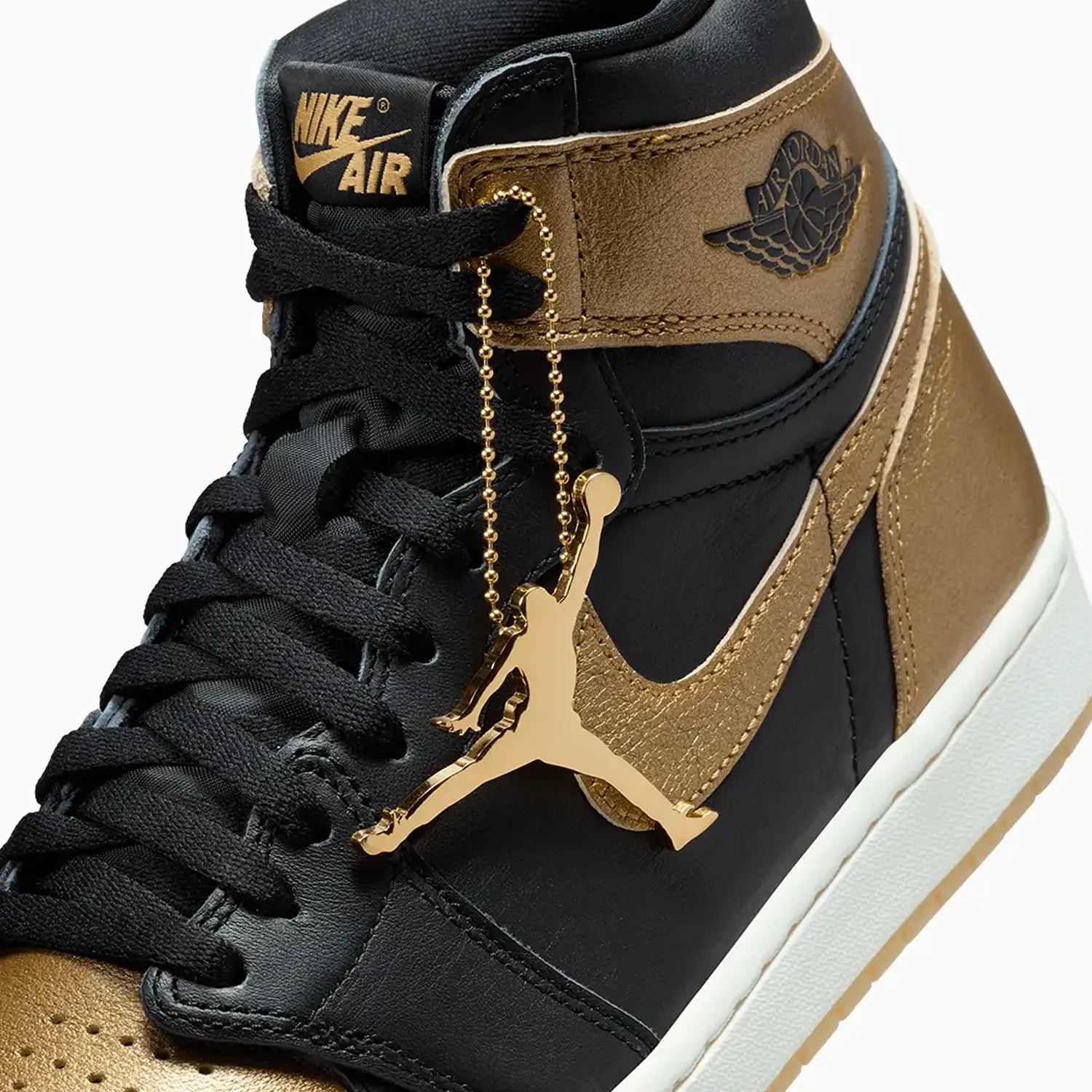 mens-air-jordan-1-retro-high-og-black-metallic-gold-shoes-dz5485-071