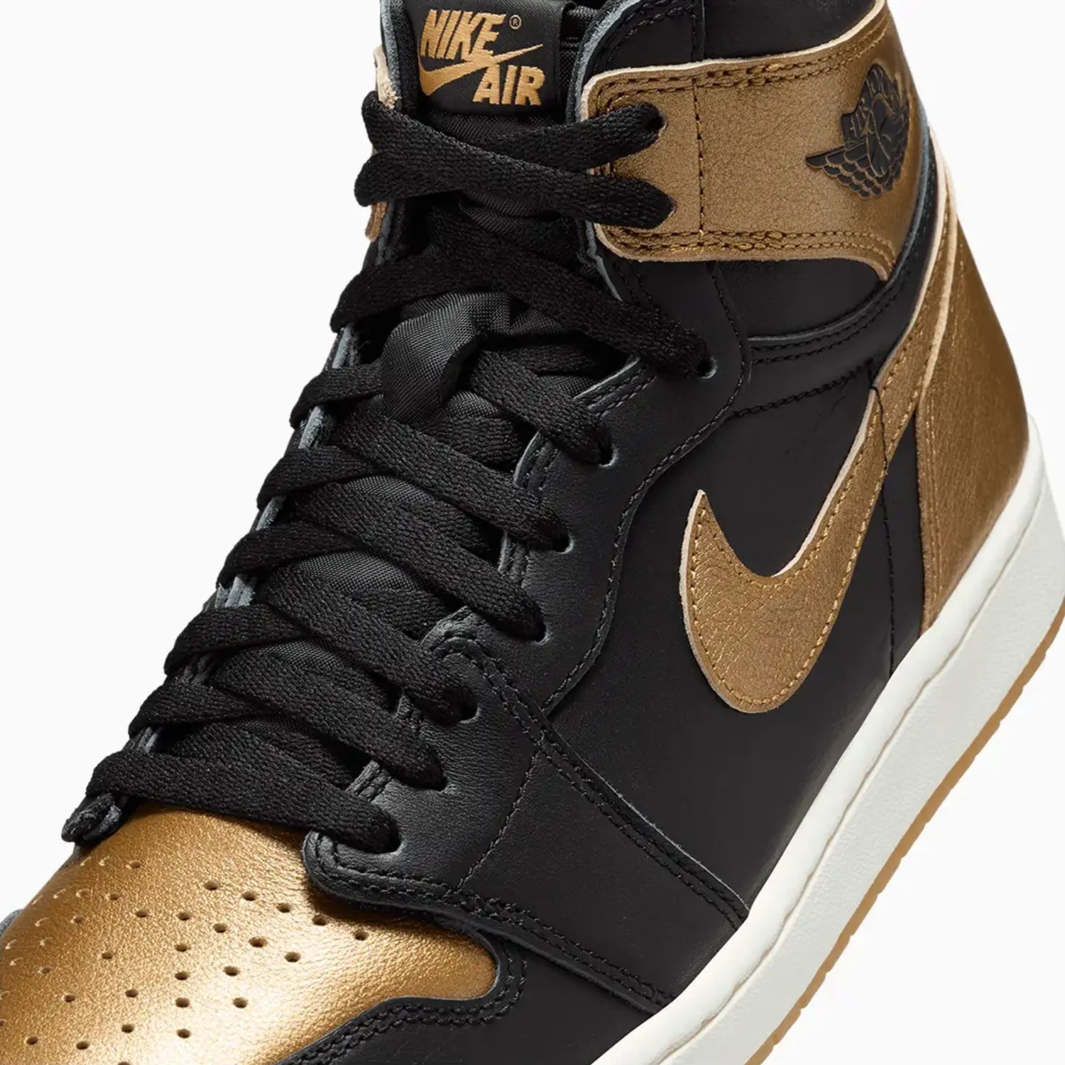 mens-air-jordan-1-retro-high-og-black-metallic-gold-shoes-dz5485-071