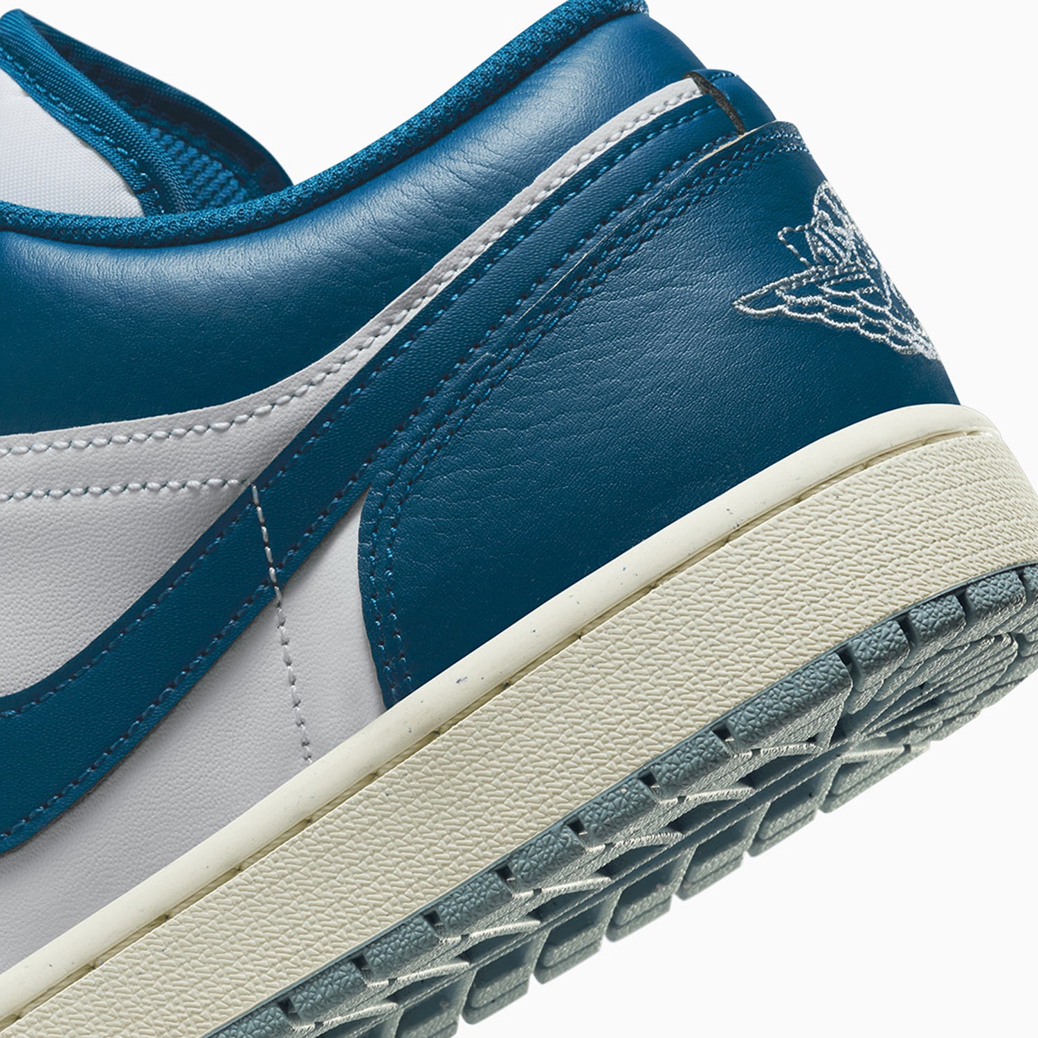 mens-air-jordan-1-se-industrial-blue-shoes-fn5214-141