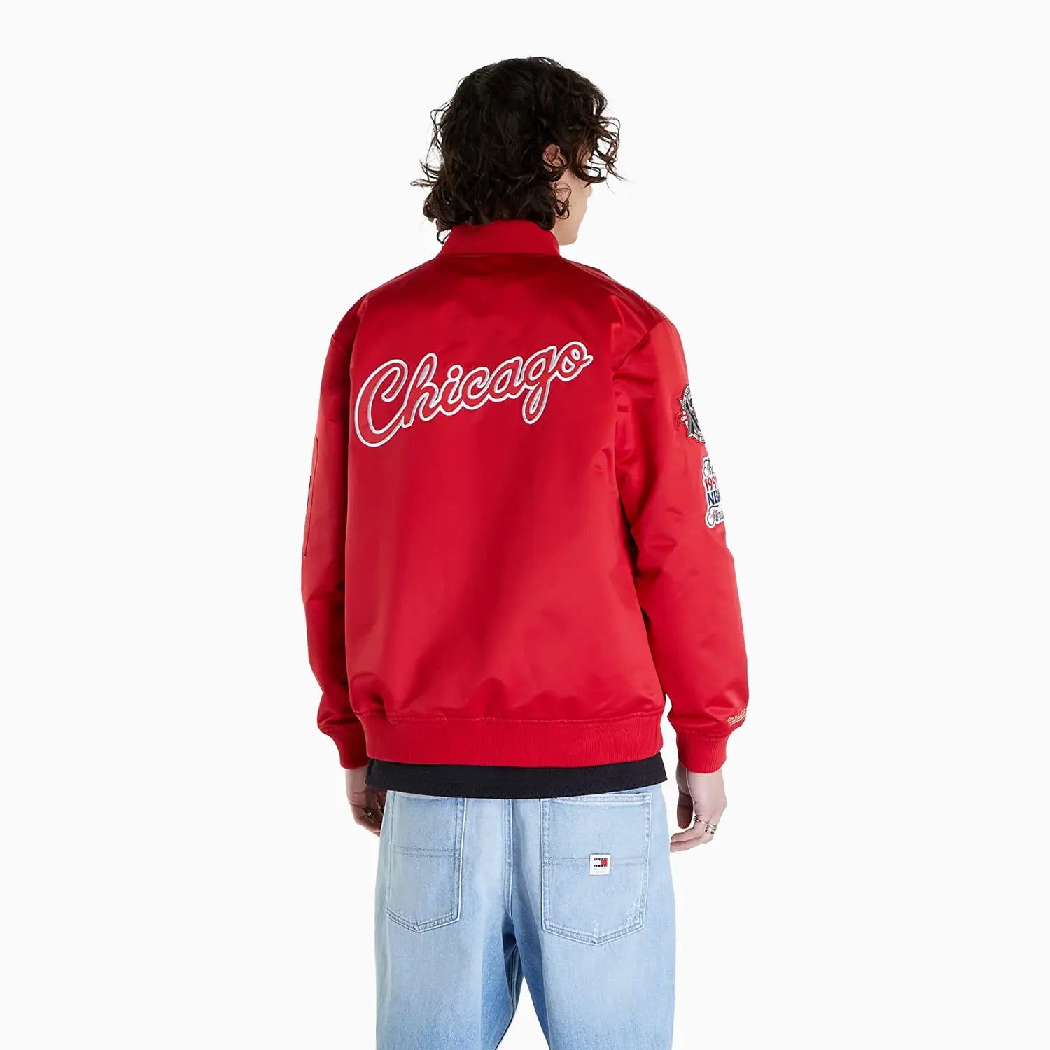 Men's Chicago Bulls Satin Bomber Vintage Logo Bulls Jacket