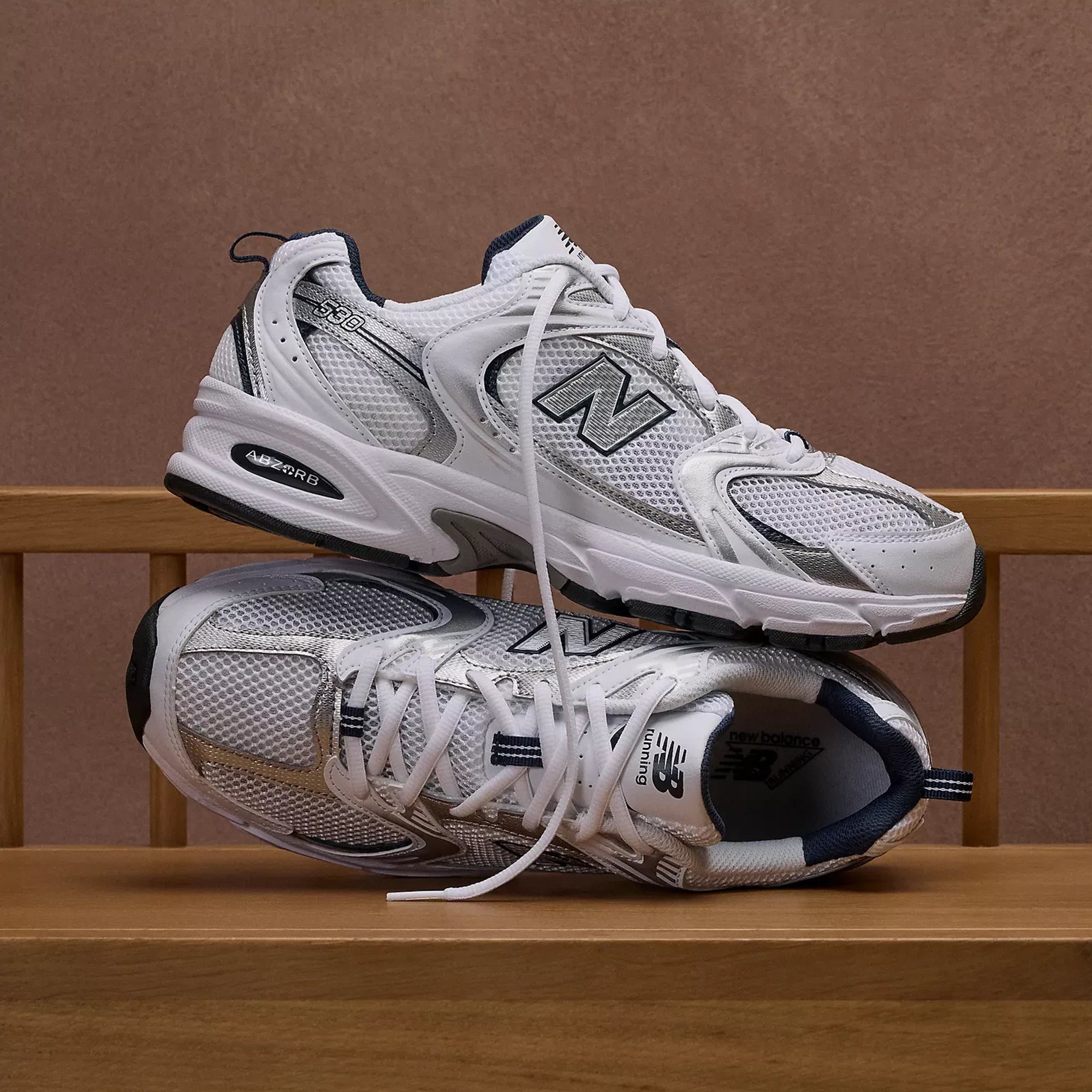 530 "White Natural Indigo" New Balance - Tops and Bottoms USA