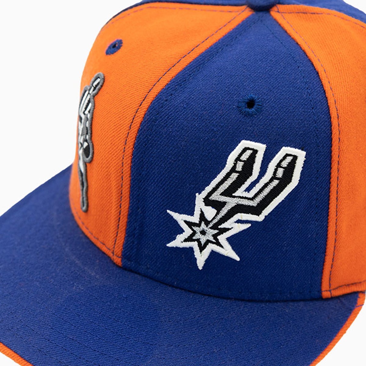 San Antonio Spurs NBA 59FIFTY Fitted Hat New Era - Tops and Bottoms USA