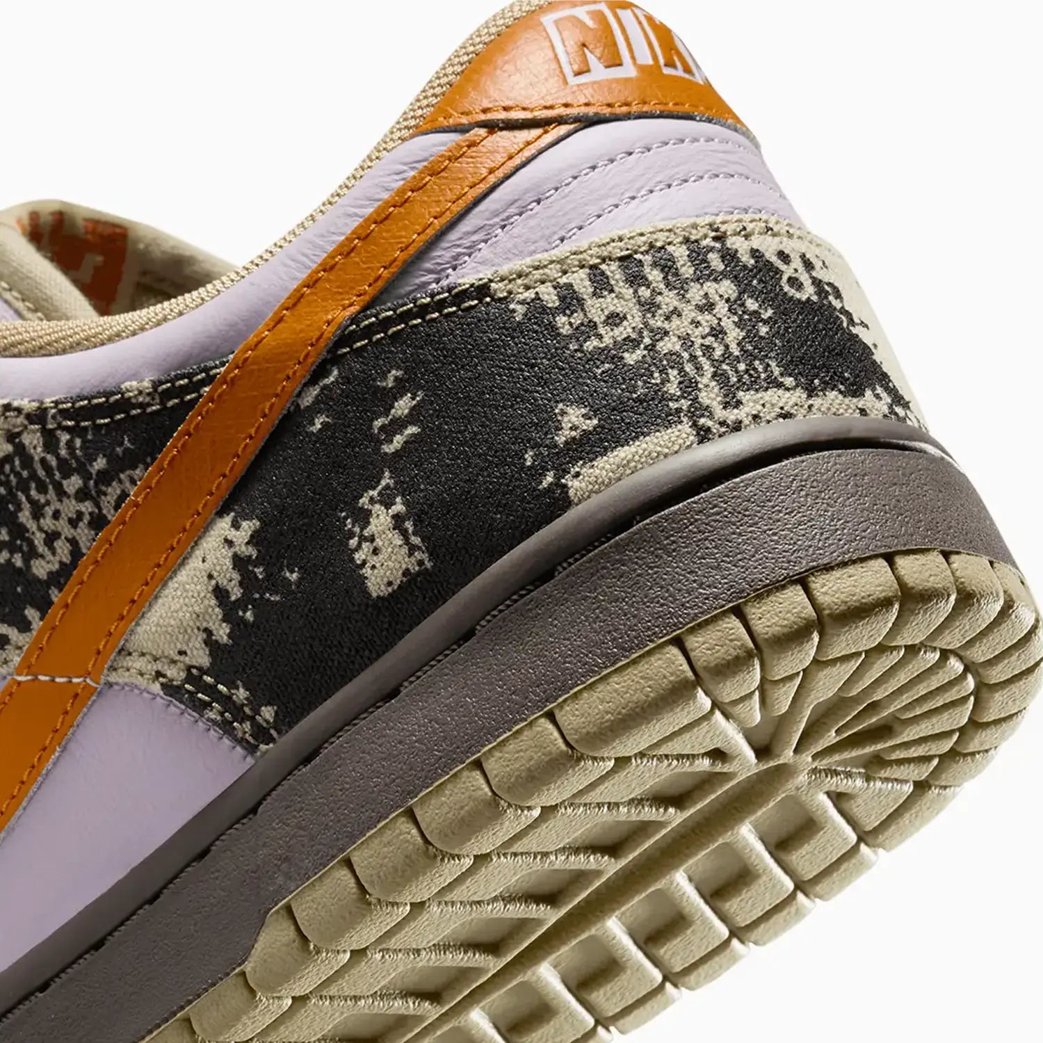 Dunk Low Retro Digital Camo LTD Nike - Tops and Bottoms USA