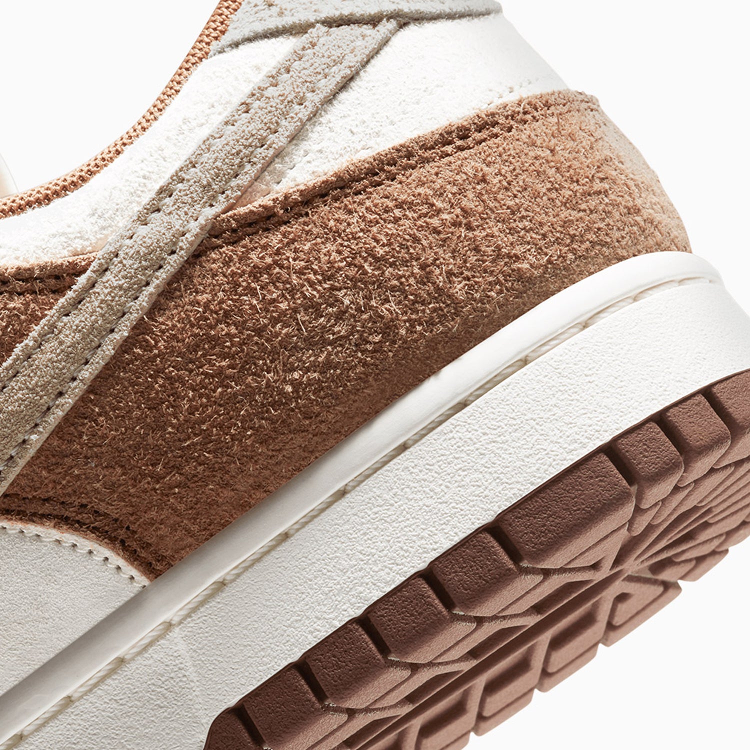 nike-dunk-low-retro-premium-medium-curry-shoes-dd1390-100