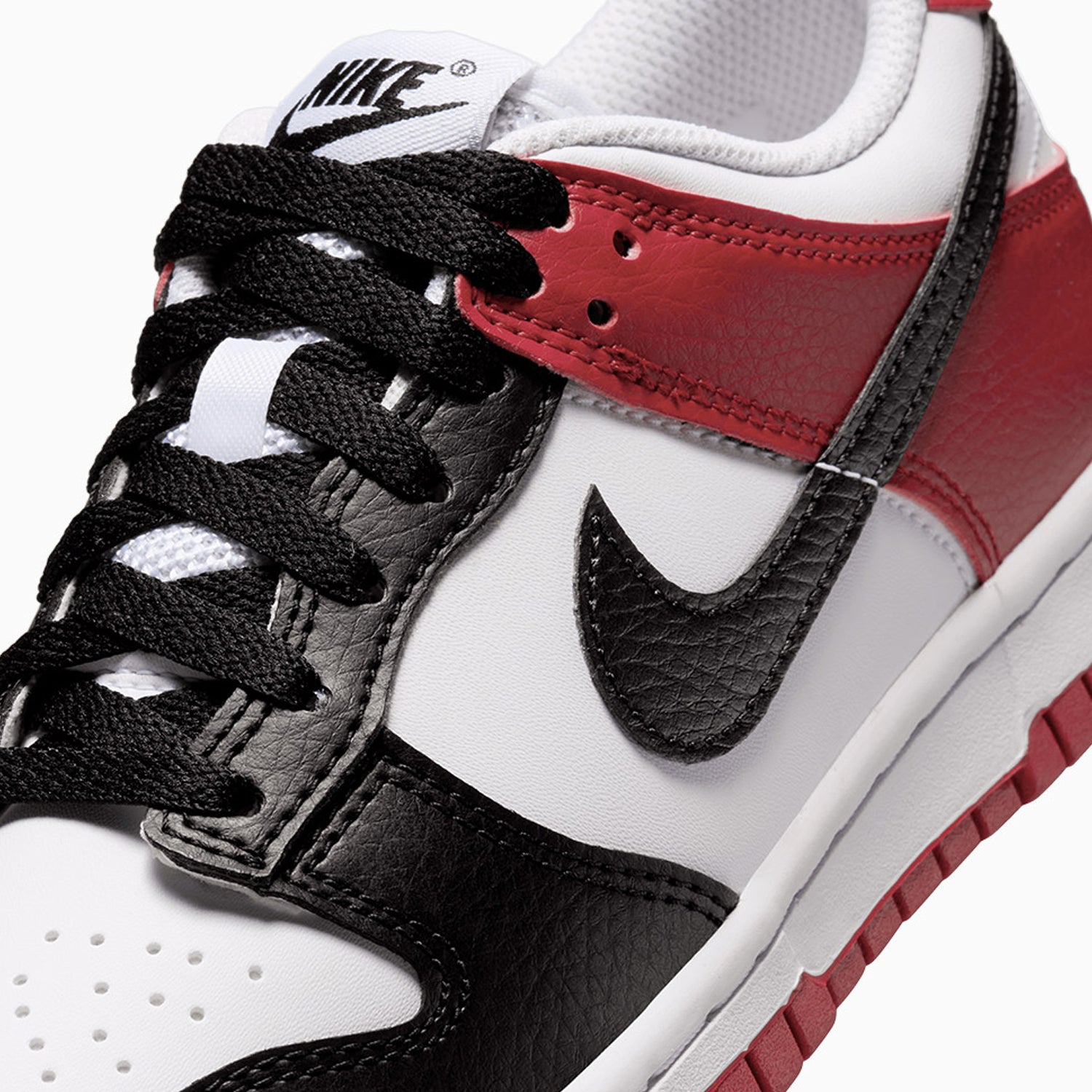 nike-kids-dunk-low-black-toe-grade-school-shoes-hf9980-600