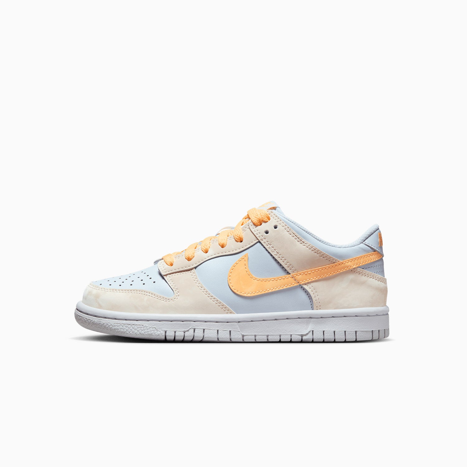 nike-kids-dunk-low-melon-tint-grade-school-shoes-fb9109-100