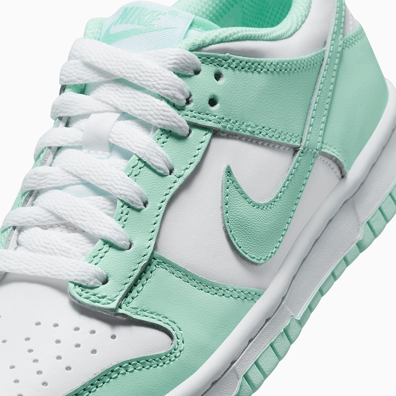 nike-kids-dunk-low-mint-foam-grade-school-shoes-fz3534-100