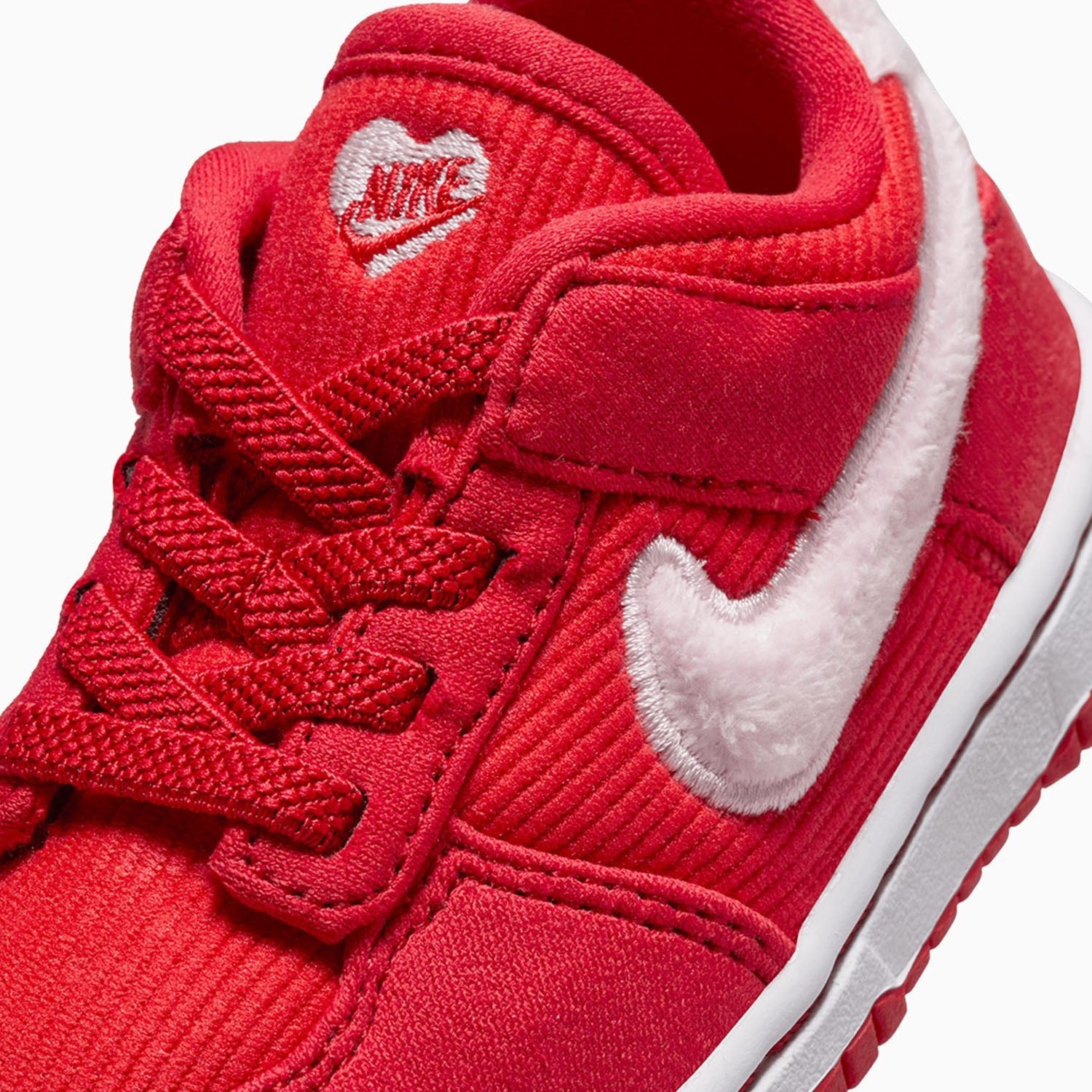 nike-kids-dunk-low-valentines-day-toddlers-shoes-fz3551-612