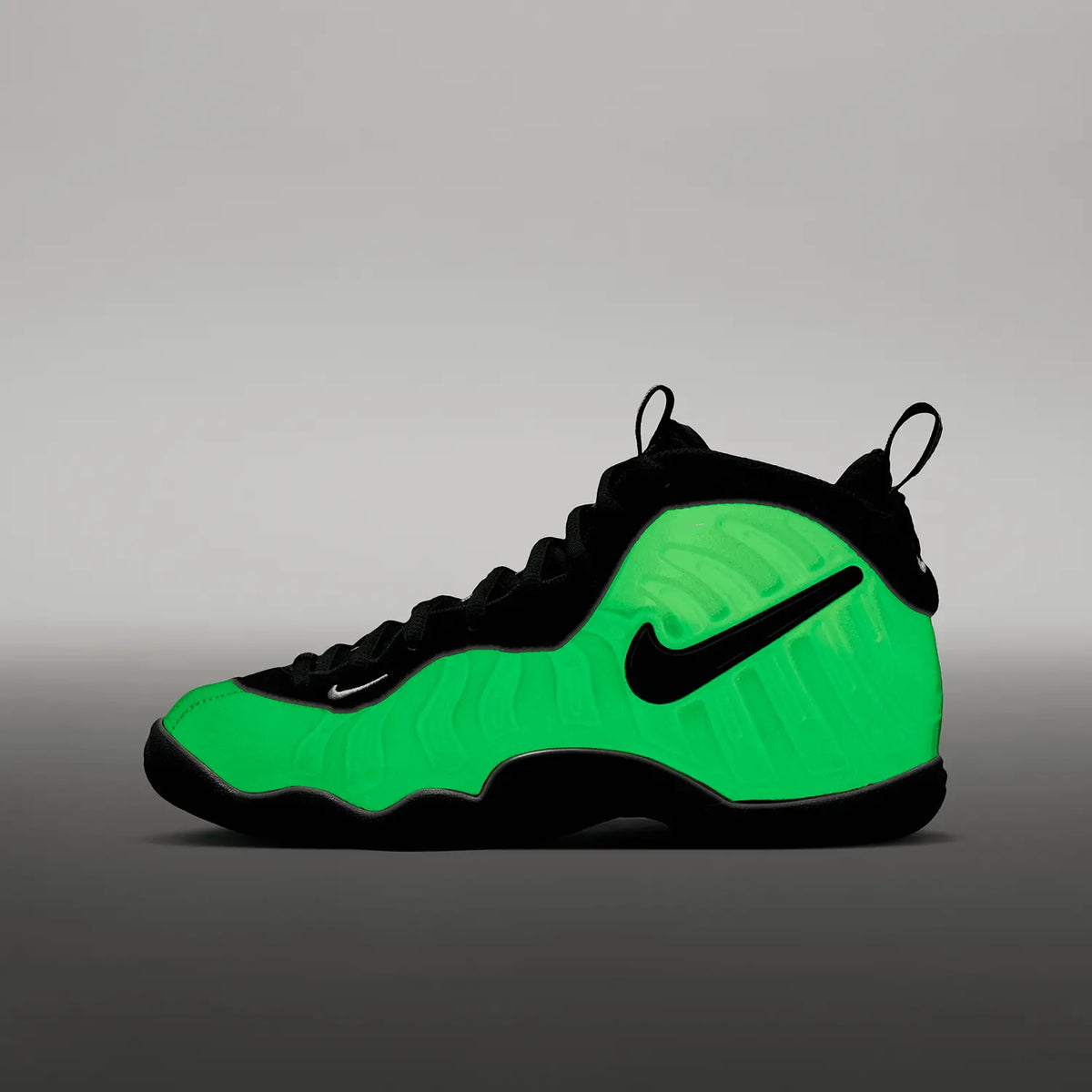 Kid's Little Posite Pro Premium "Glow in the Dark" Grade School Nike - Tops and Bottoms USA