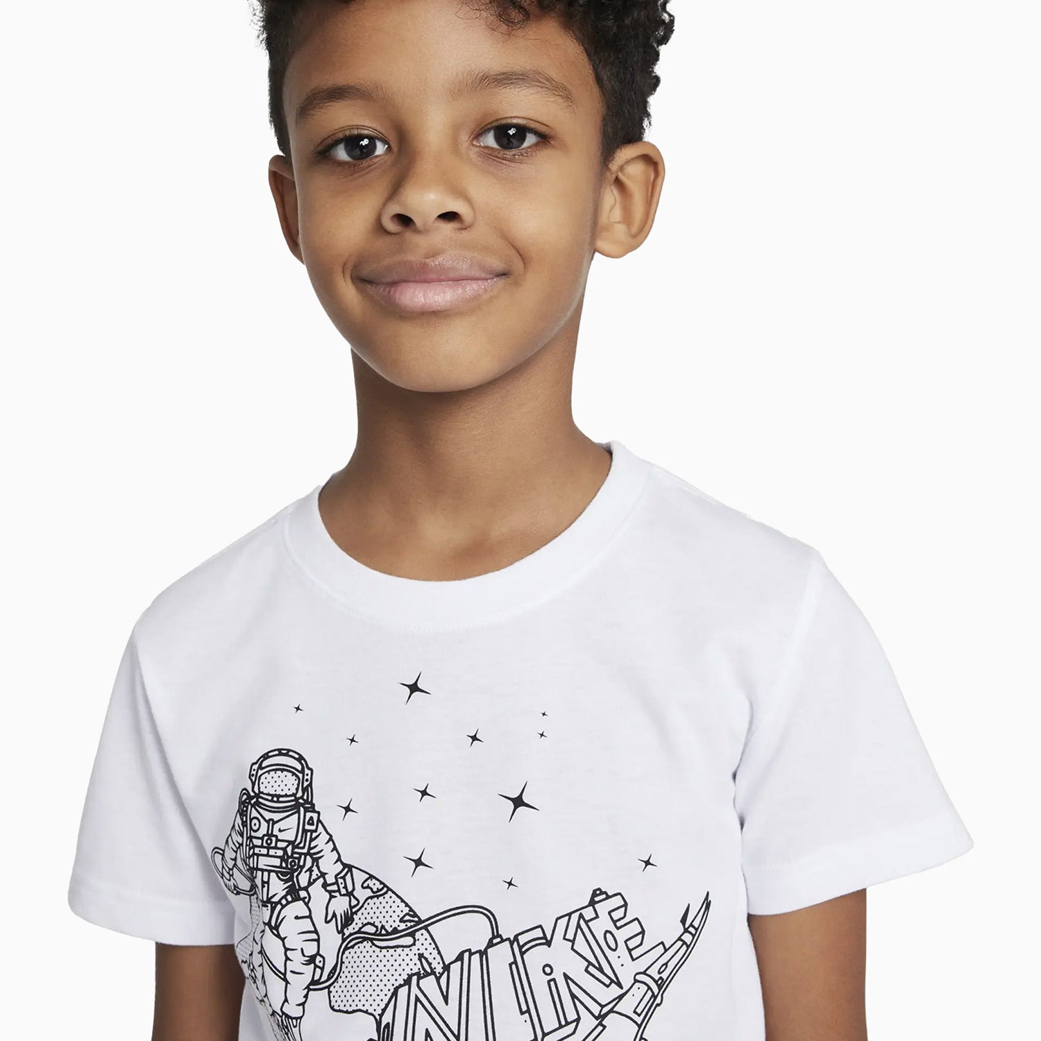 nike-kids-satelite-graphics-short-sleeve-t-shirt-86k606-001