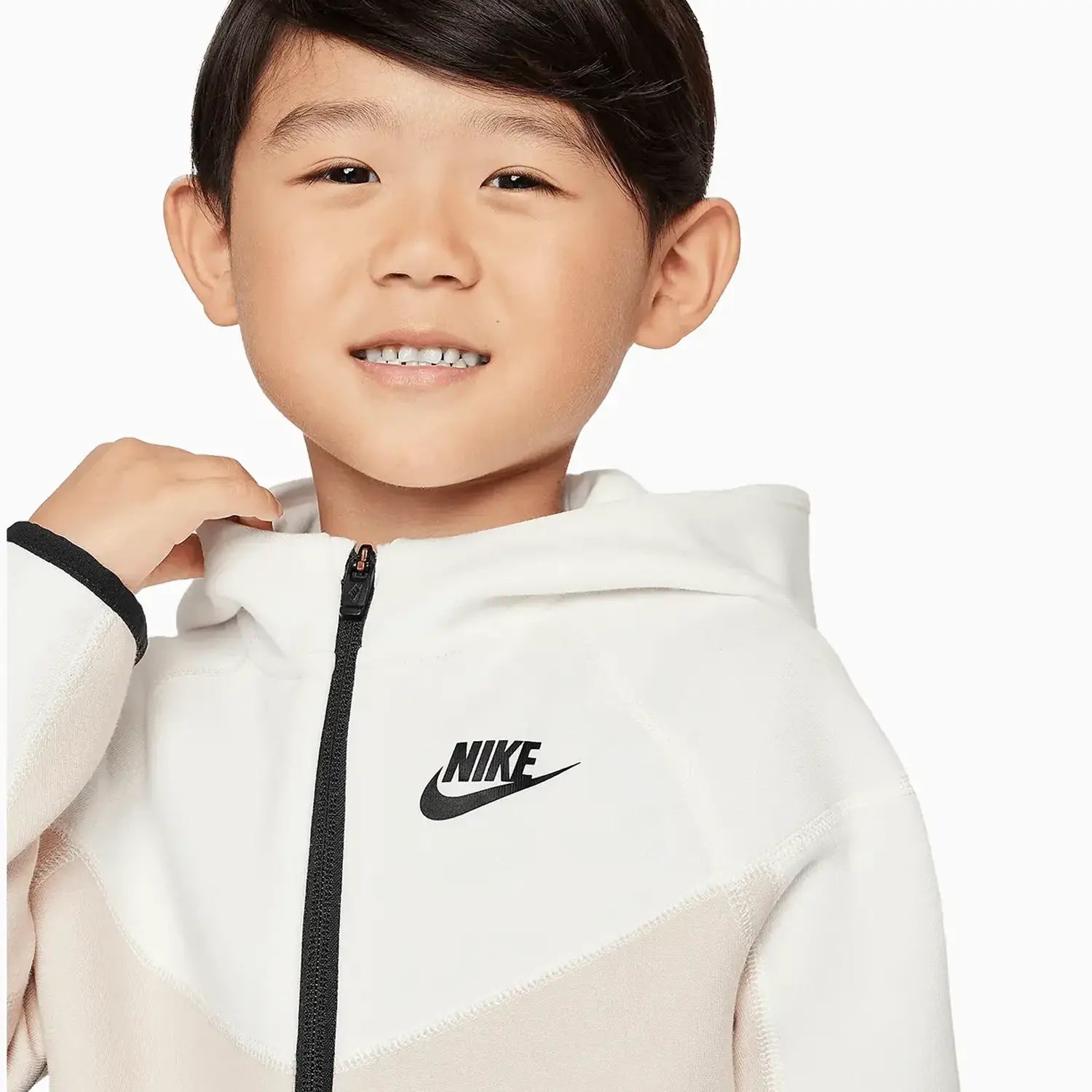 Kid's Sportswear Tech Fleece Outfit
