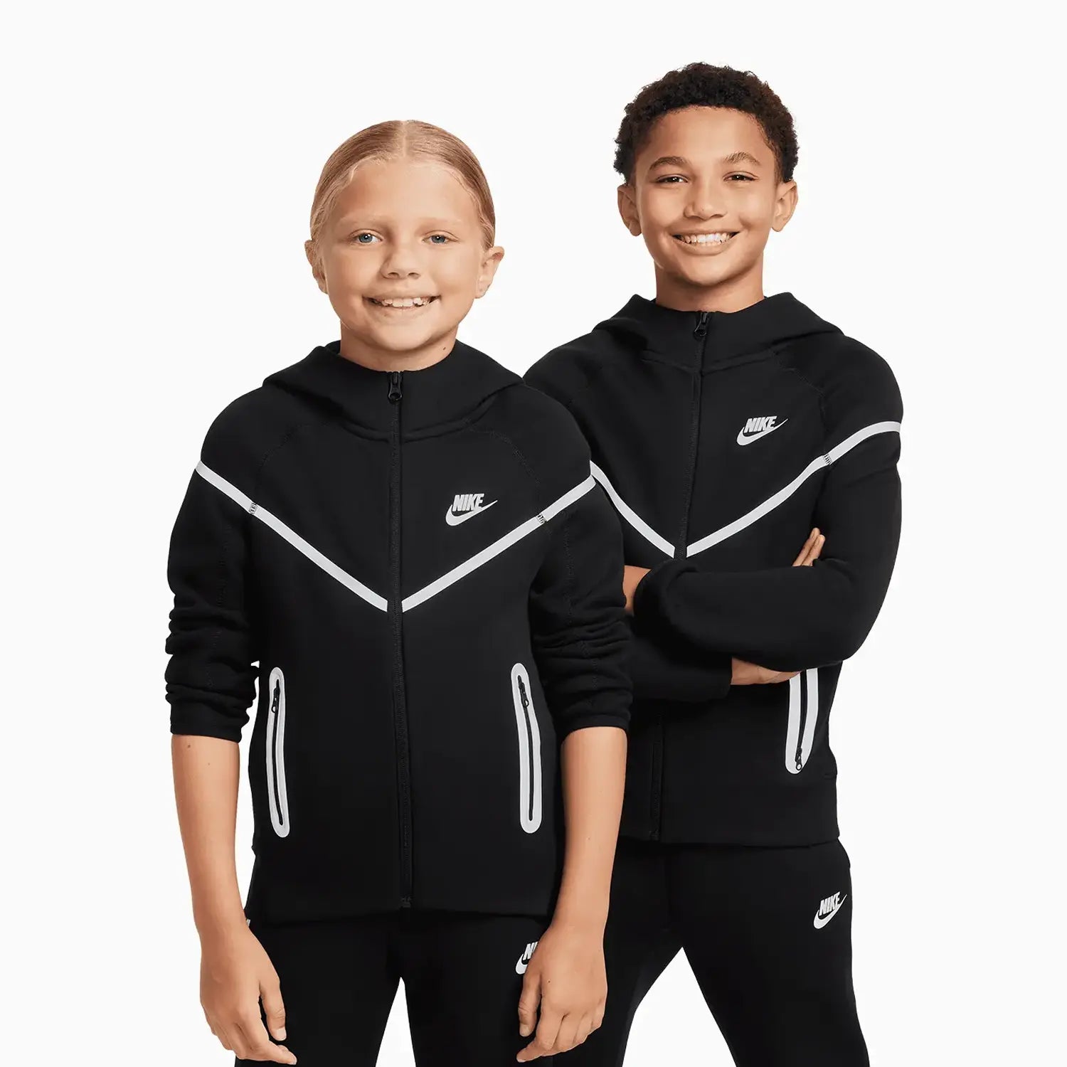 nike-kids-sportswear-tech-fleece-windrunner-hoodie-fz5433-010