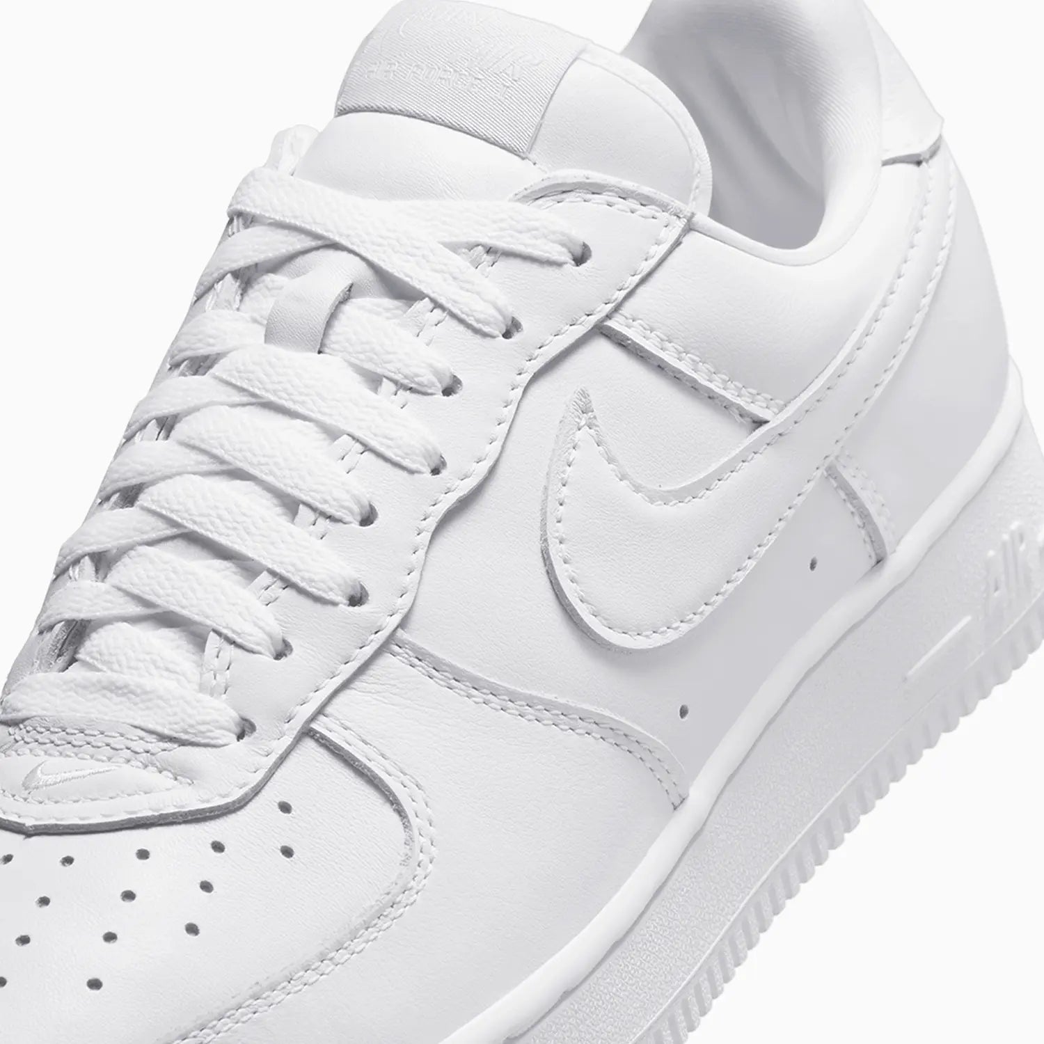 Men's Air Force 1 '01 Low "Triple White" Nike - Tops and Bottoms USA