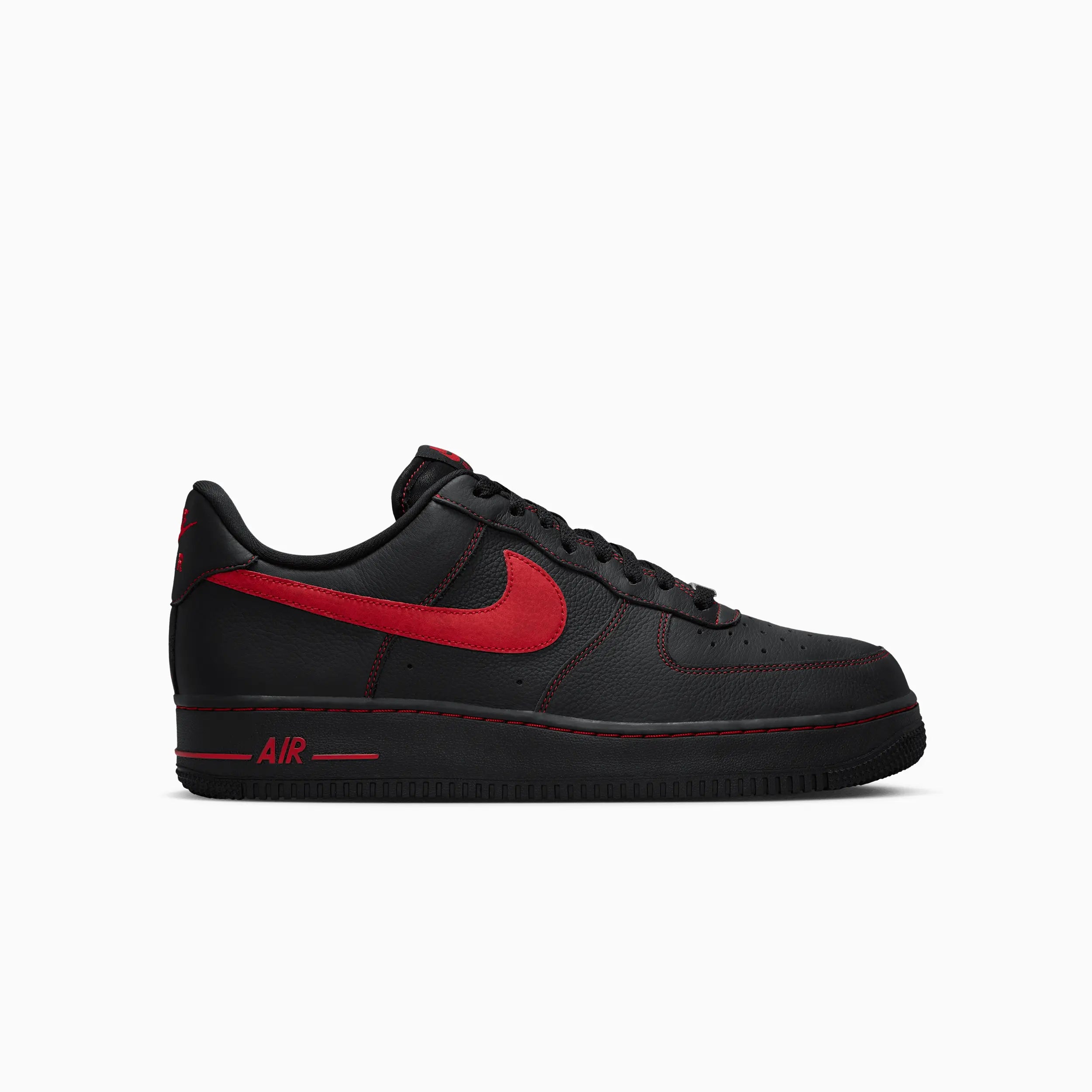 Men's Air Force 1 '07 LV8 "Bred"