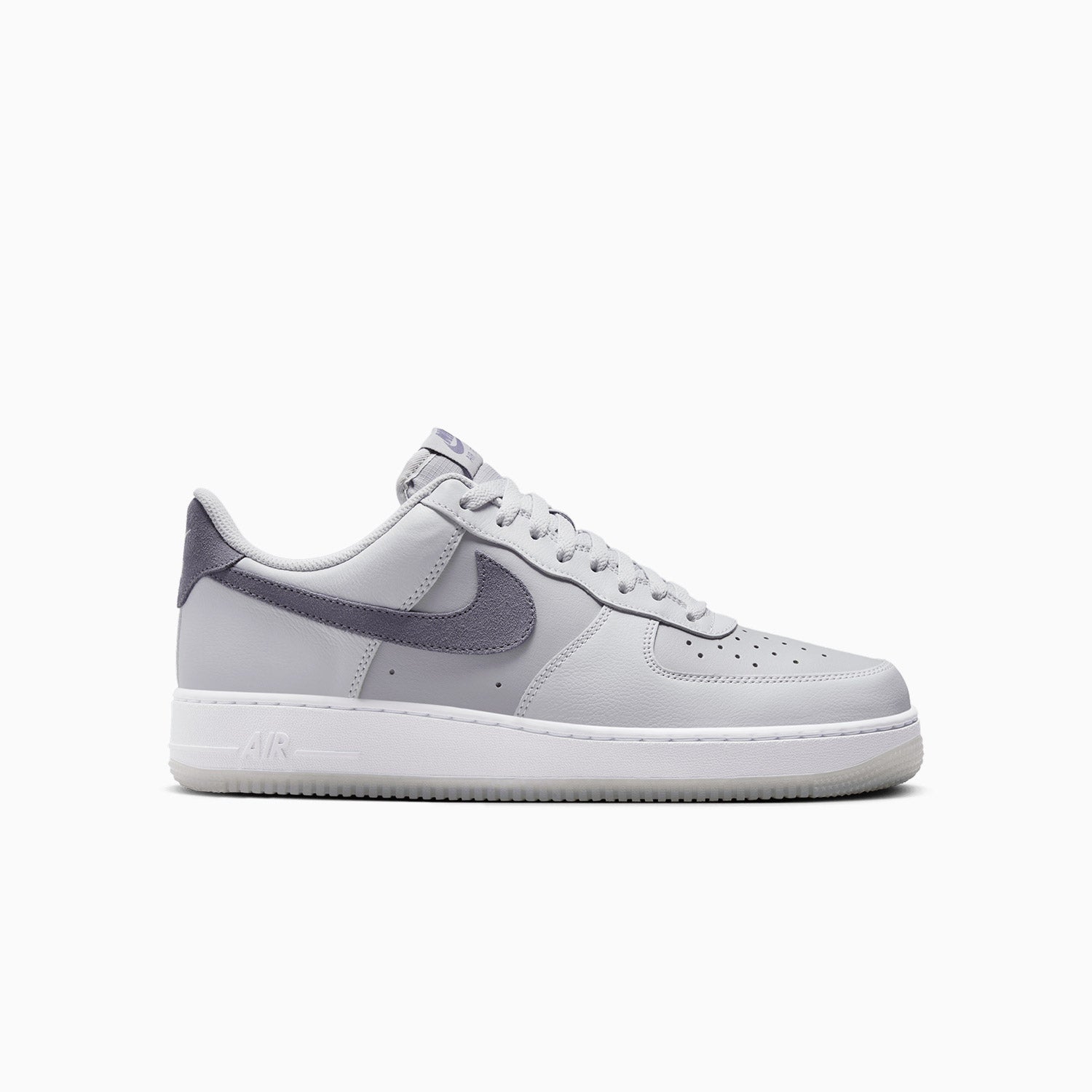 Nike Men's Air Force `07 Lv8 