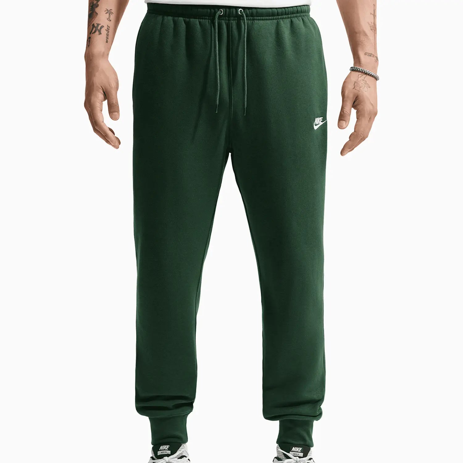 Men's Sportswear Club Outfit