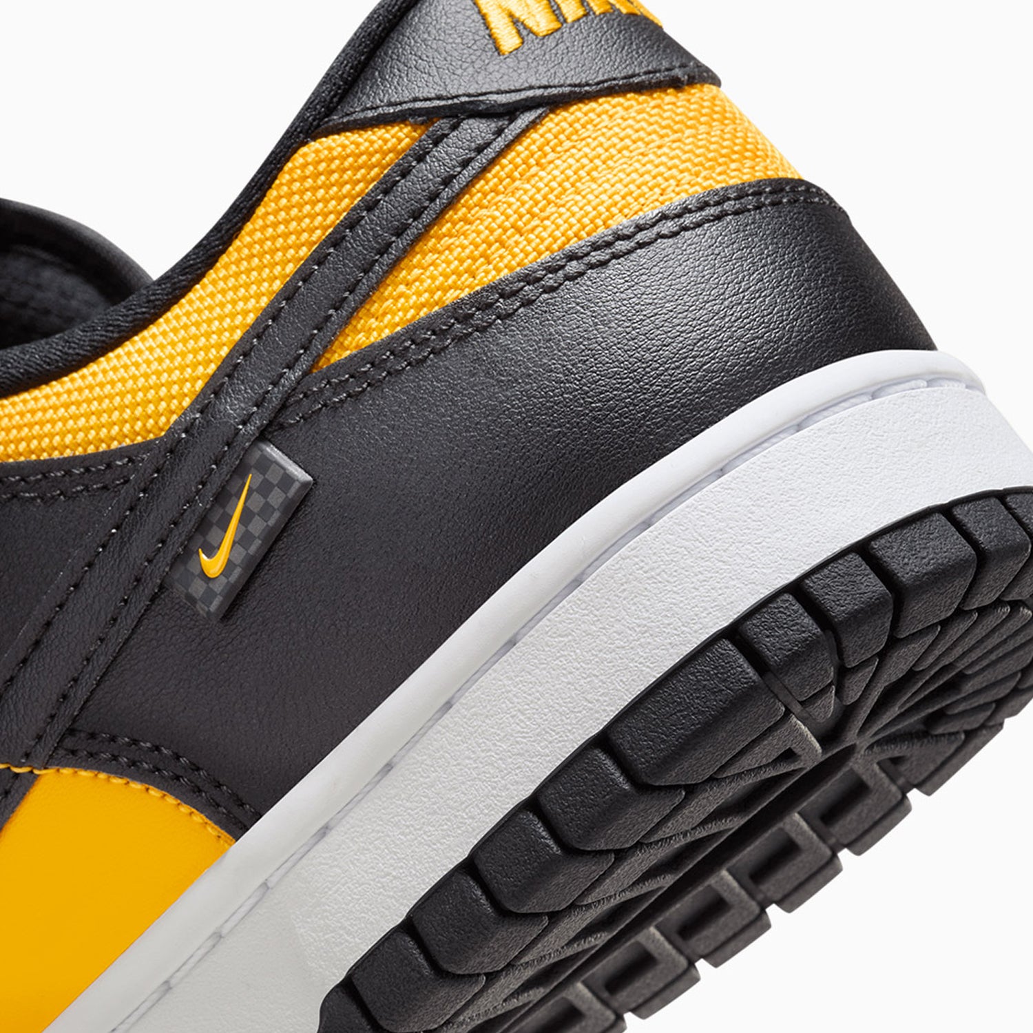 nike-mens-dunk-low-black-university-gold-shoes-fz4618-001