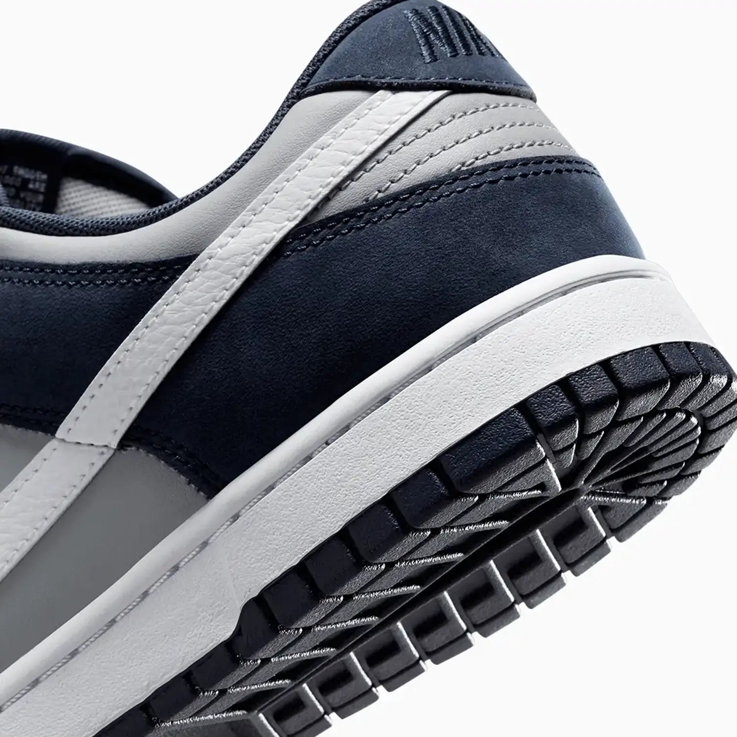 nike-mens-dunk-low-georgetown-shoes-ib3079-400