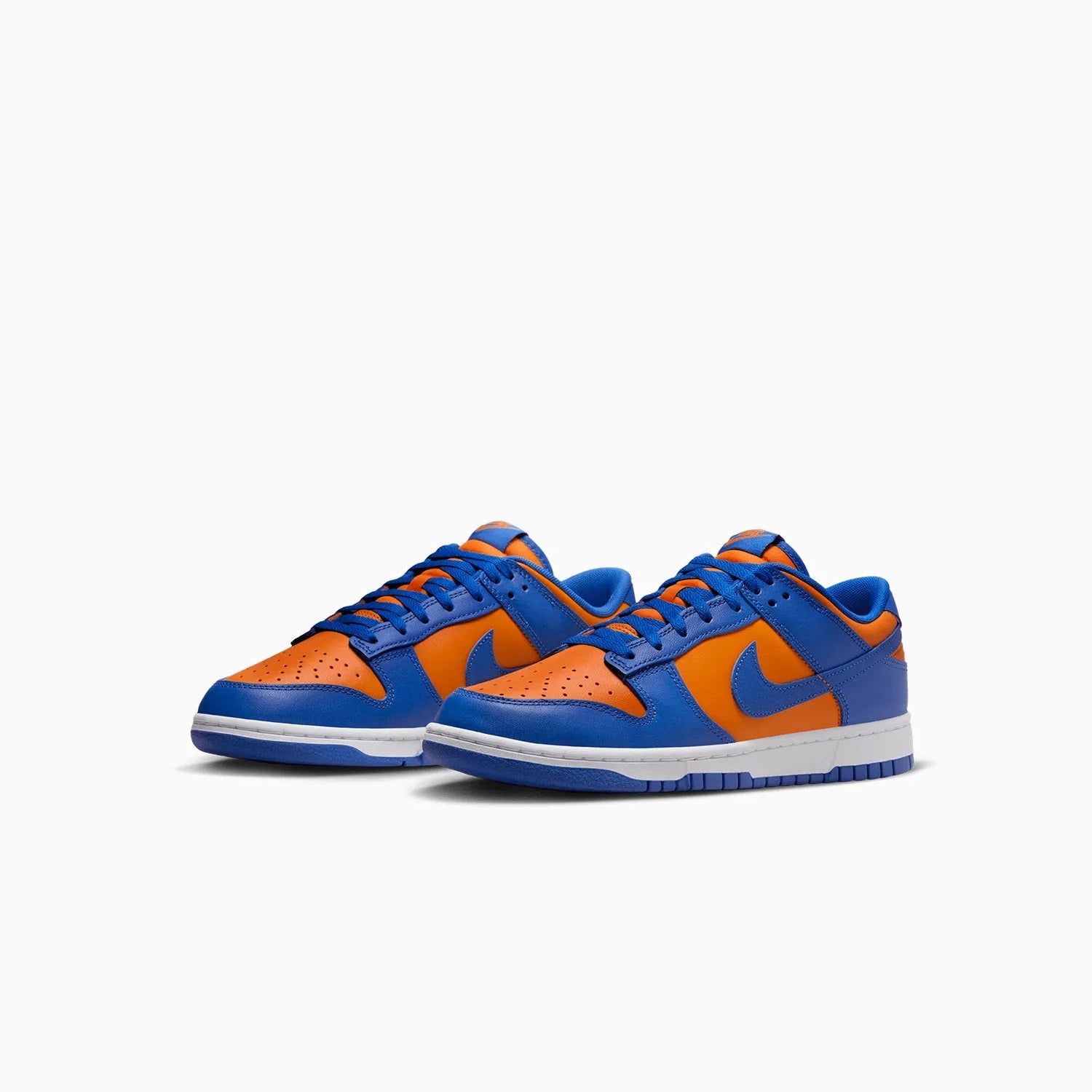 nike-mens-dunk-low-retro-knicks-shoes-dv0833-800