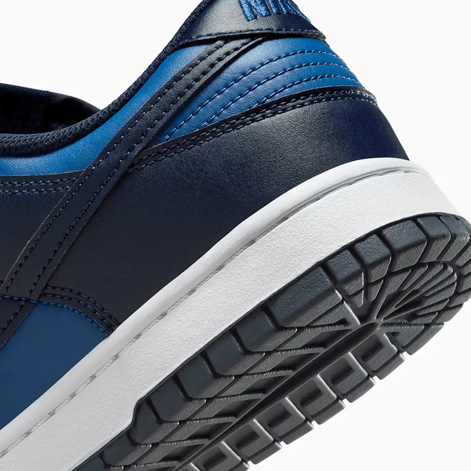 Men's Dunk Low Retro "Mystic Navy"