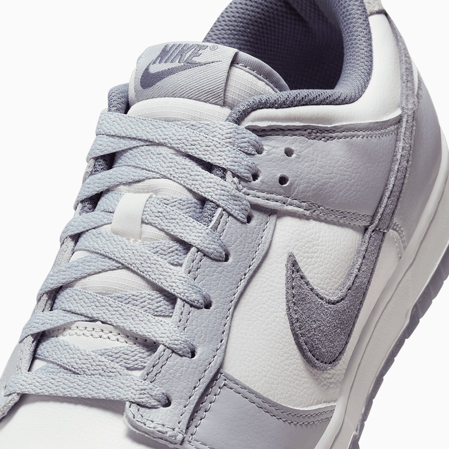 nike-mens-dunk-low-retro-premium-light-carbon-shoes-fj4188-100