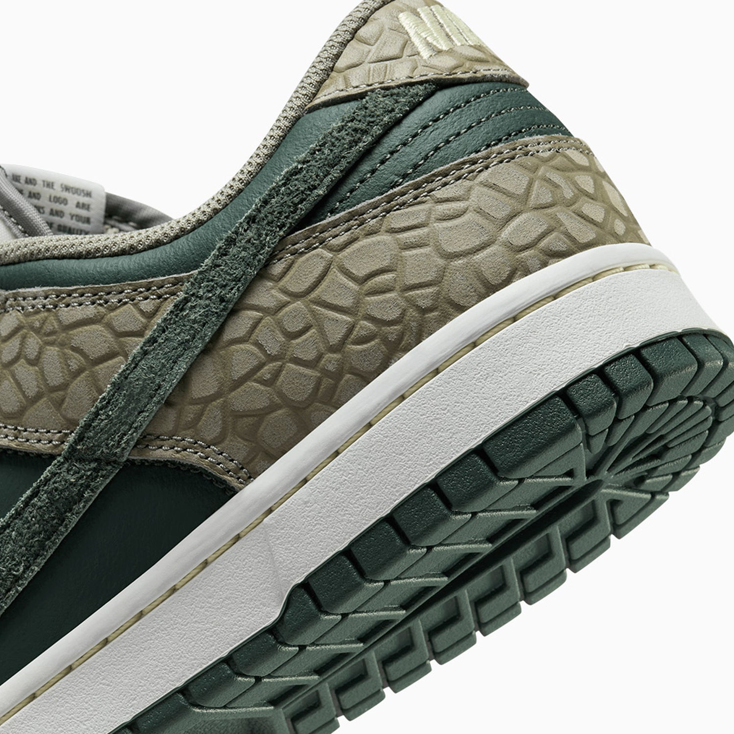 nike-mens-dunk-low-retro-prm-urban-landscape-2-0-hf4878-053
