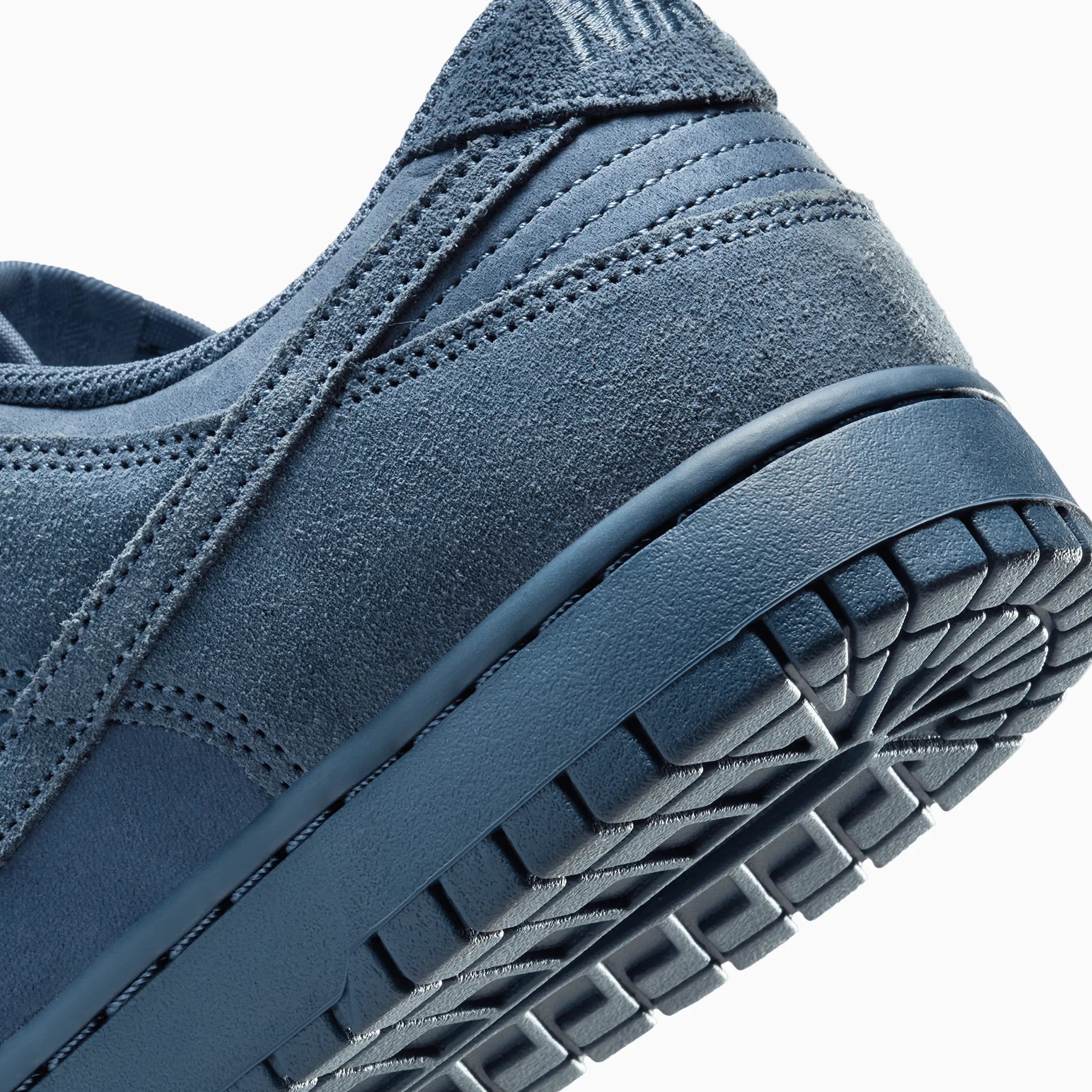 Men's Dunk Low Retro SE "Diffused Blue"