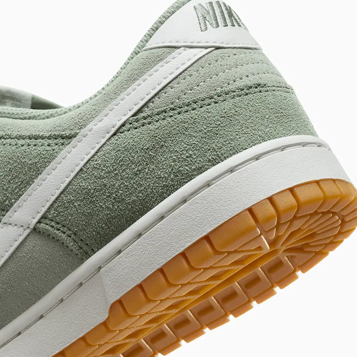 nike-mens-dunk-low-retro-se-jade-horizon-shoes-hq1931-300