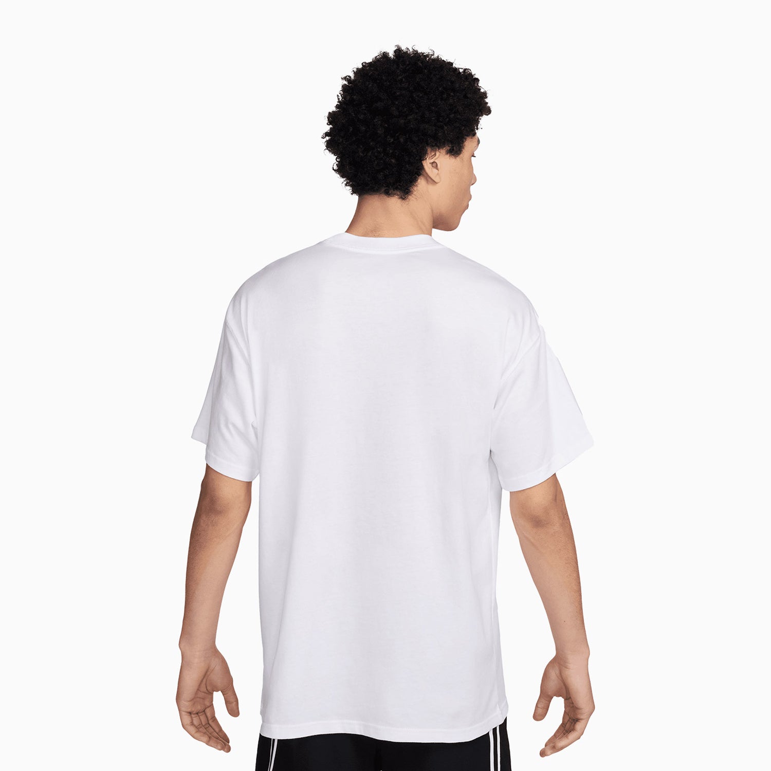 nike-mens-sportswear-t-shirt-and-shorts-outfit-fv8418-100/FV5136-010