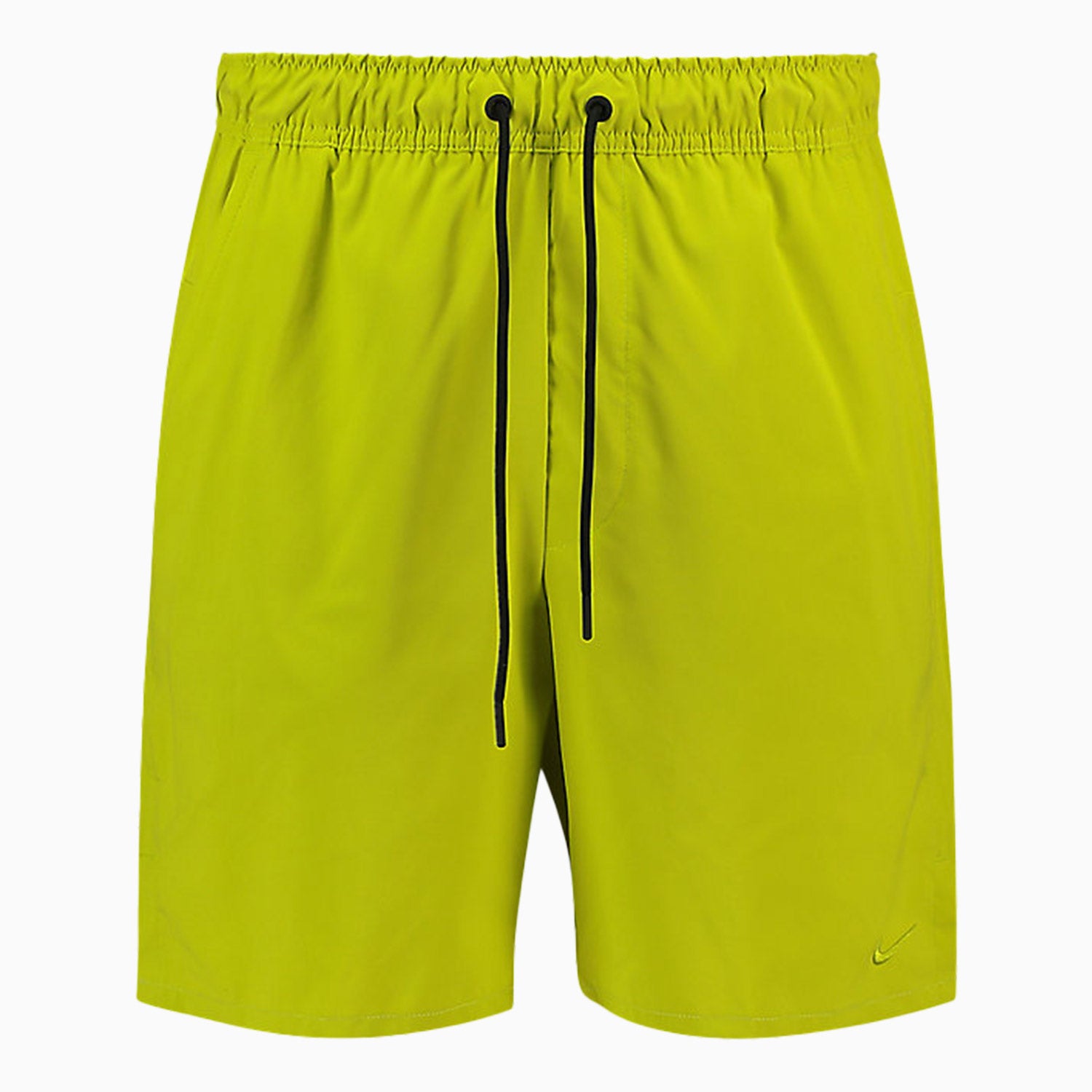 nike-mens-nike-sportswear-t-shirt-and-shorts-outfit-fb9815-100-dv9340-308