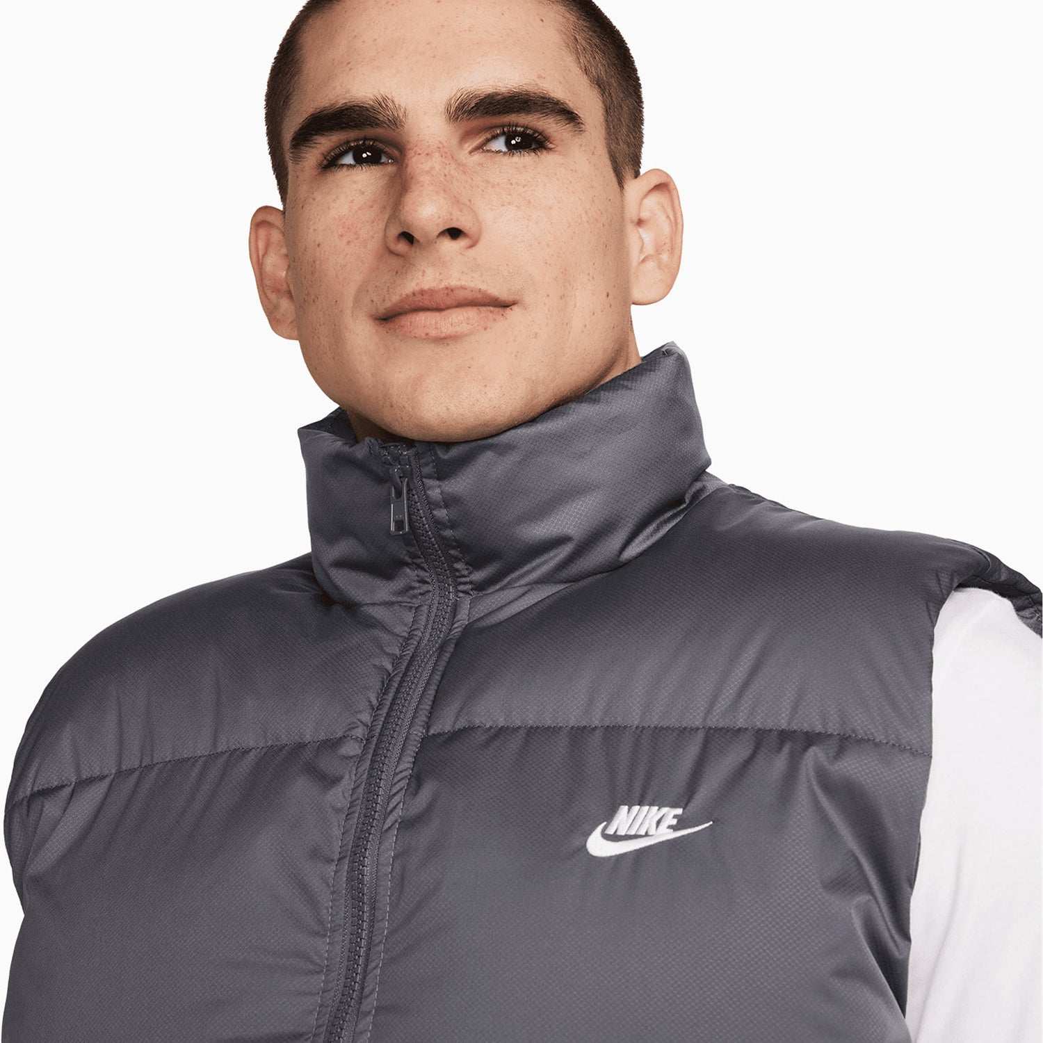 nike-mens-sportswear-club-primaloft-puffer-vest-fb7373-068