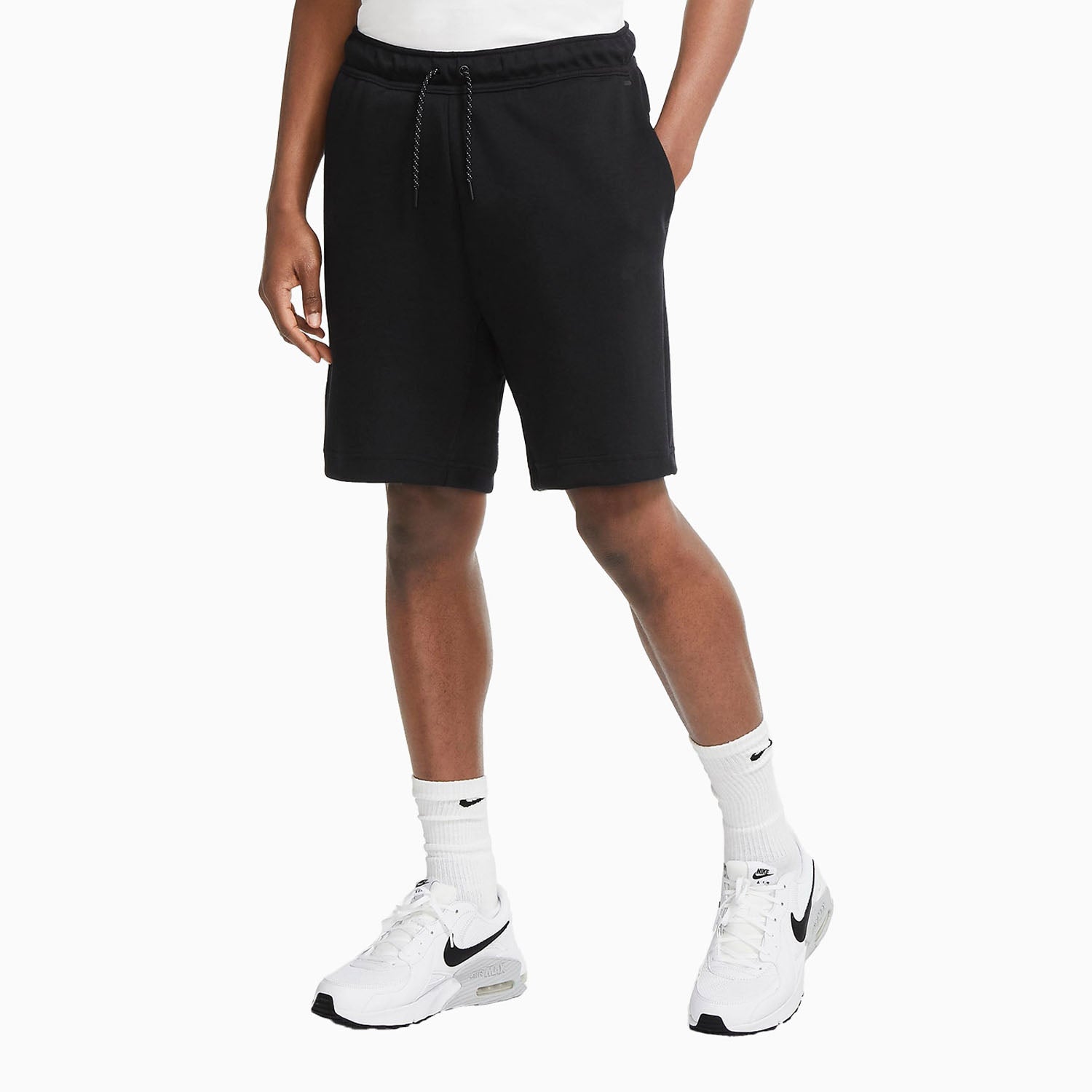 nike-mens-sportswear-swoosh-outfit-dm6343-010-cu4503-010