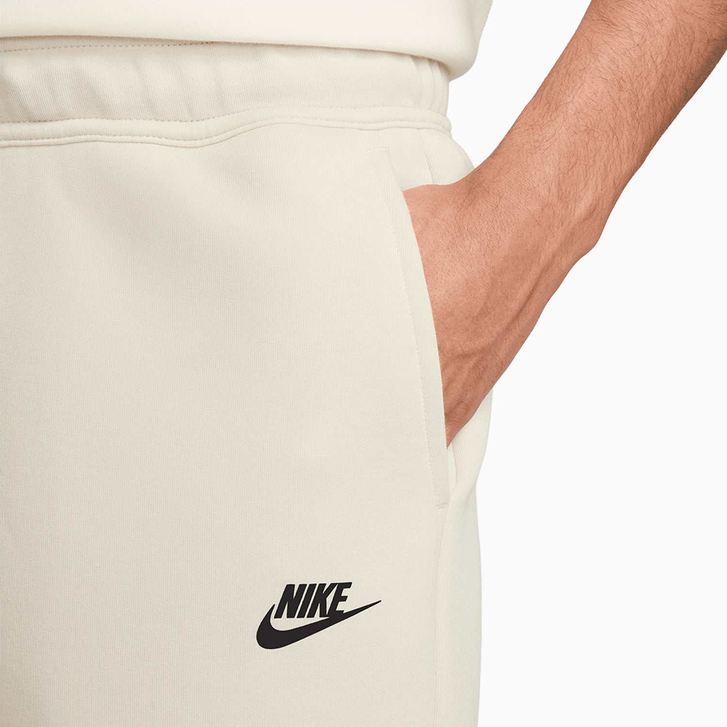 nike-mens-sportswear-tech-fleece-shorts-fb8171-020