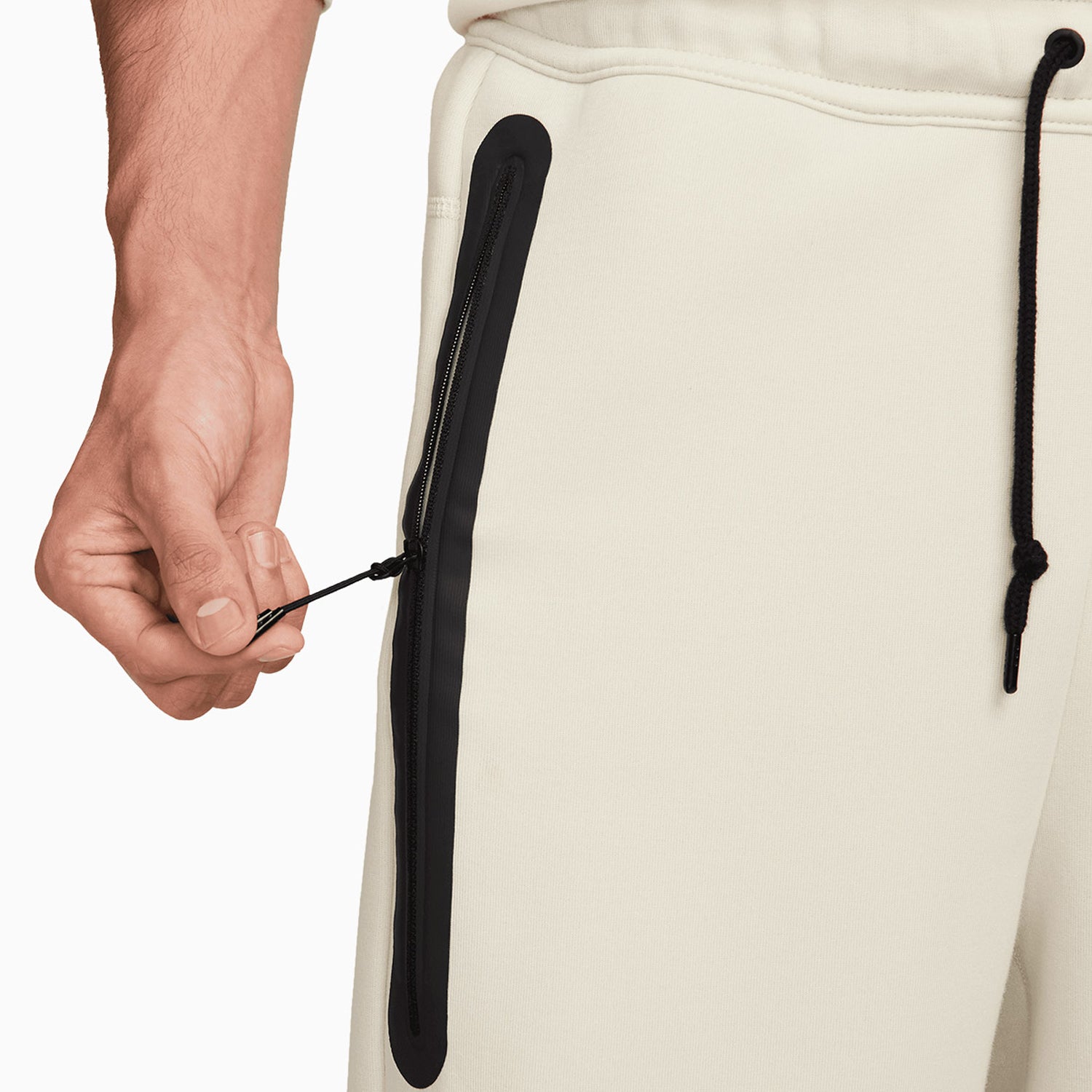nike-mens-sportswear-tech-fleece-shorts-fb8171-020