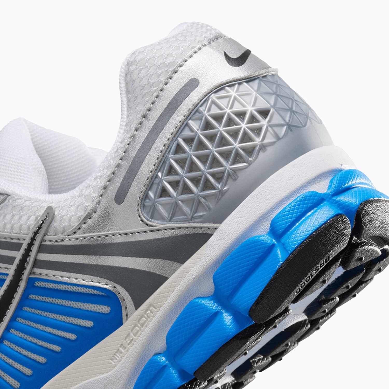 nike-mens-zoom-vomero-5-photo-blue-shoes-fj4151-100