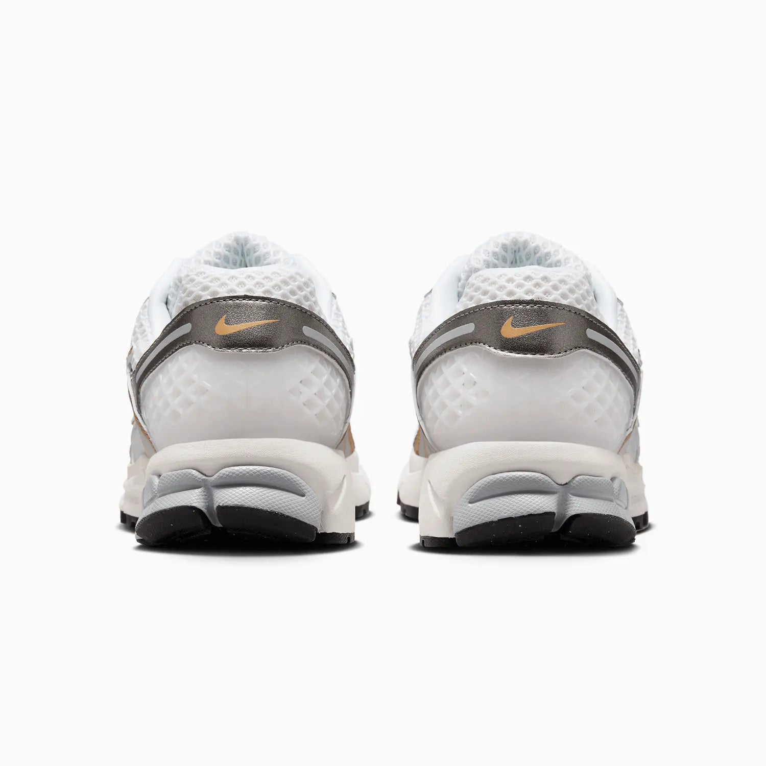 nike-mens-zoom-vomero-5-platinum-tint-metallic-shoes-hj7247-099