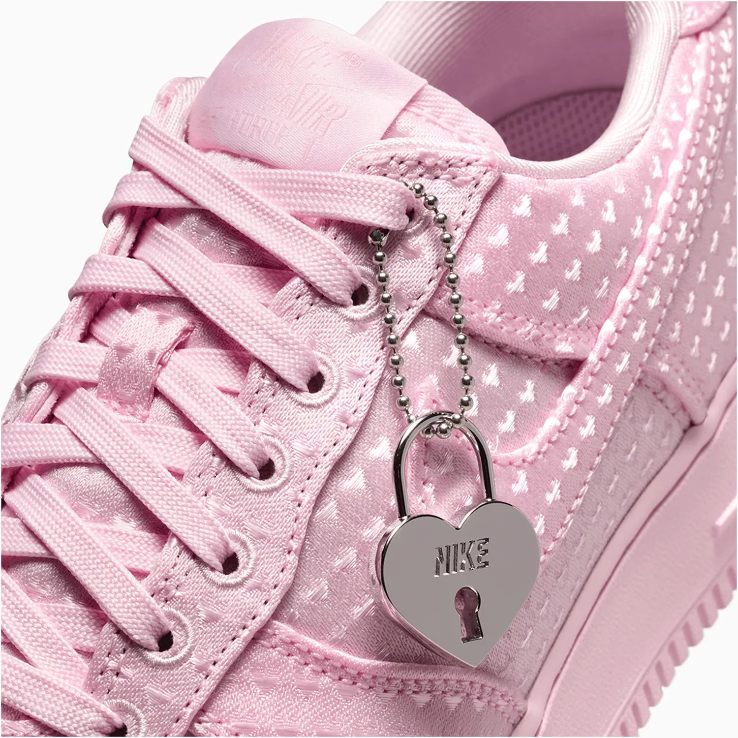 Women's Air Force 1 '07 SE "Valentine's Day"