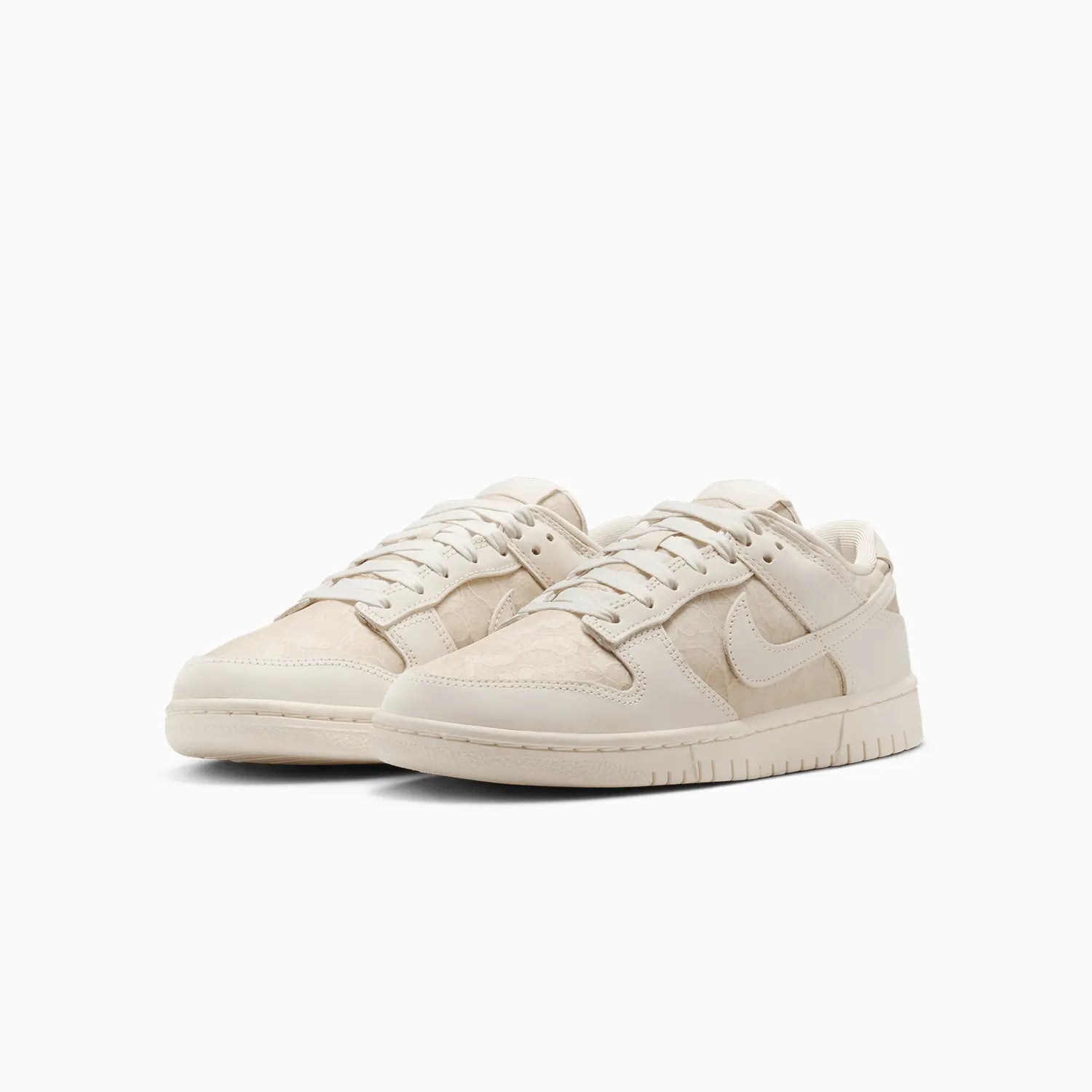 Women's Dunk Low "Lace Pack" Nike - Tops and Bottoms USA