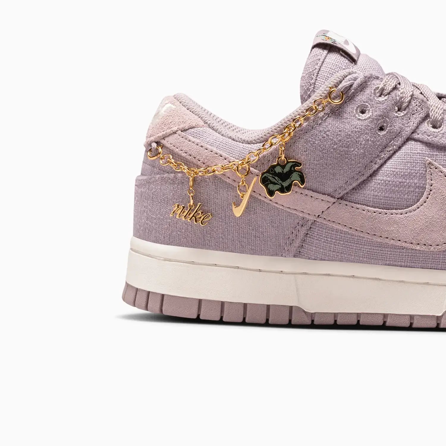 Women's Dunk Low "Now Accepting All Flowers" Nike - Tops and Bottoms USA