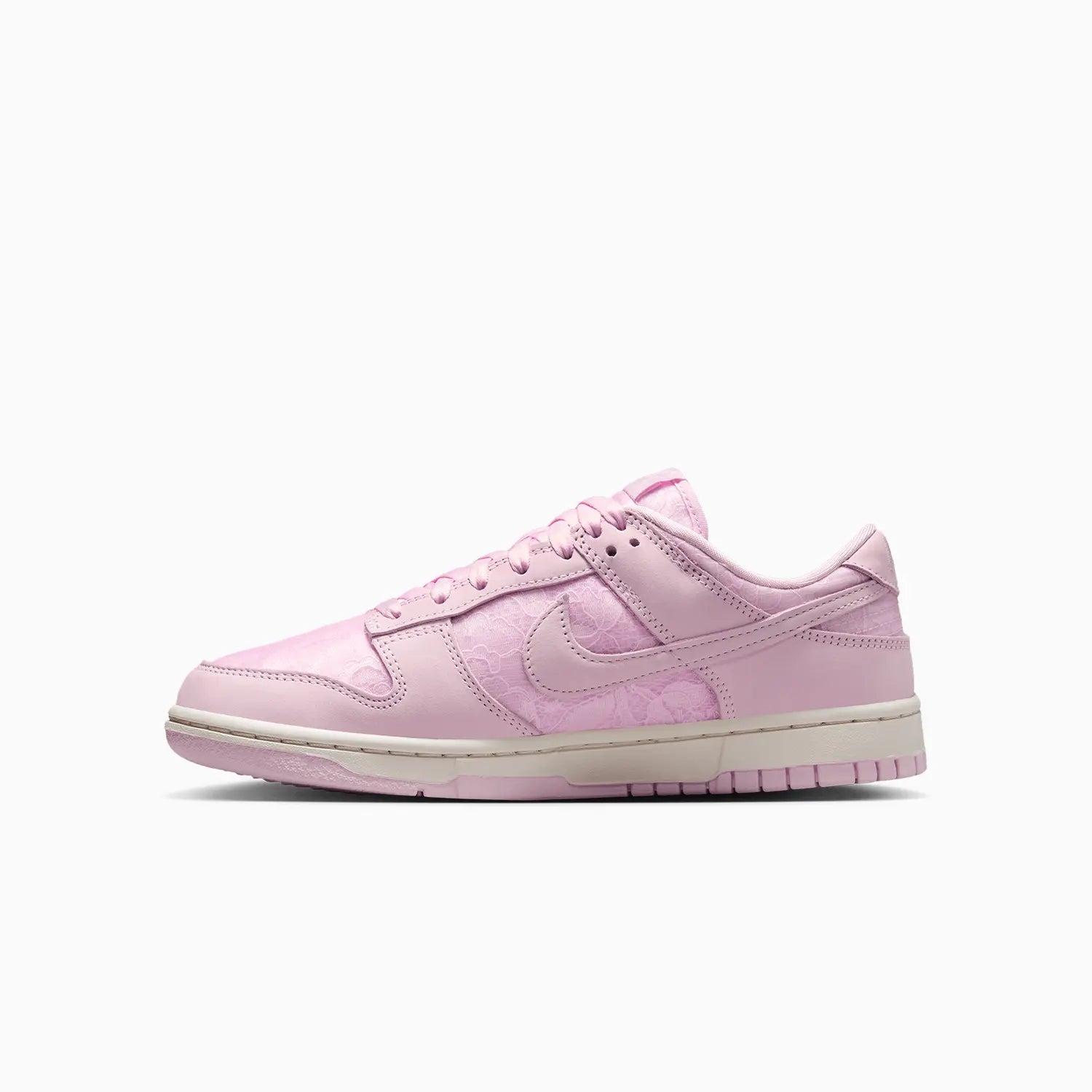 Women's Dunk Low "Regal Pink" Nike - Tops and Bottoms USA