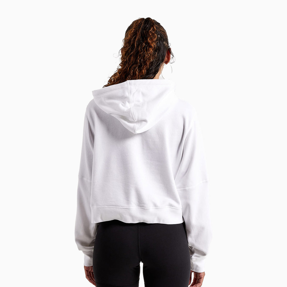 nike-womens-sportswear-club-outfit-dm6758-100-dm6756-010