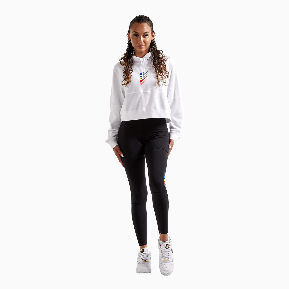 nike-womens-sportswear-club-outfit-dm6758-100-dm6756-010