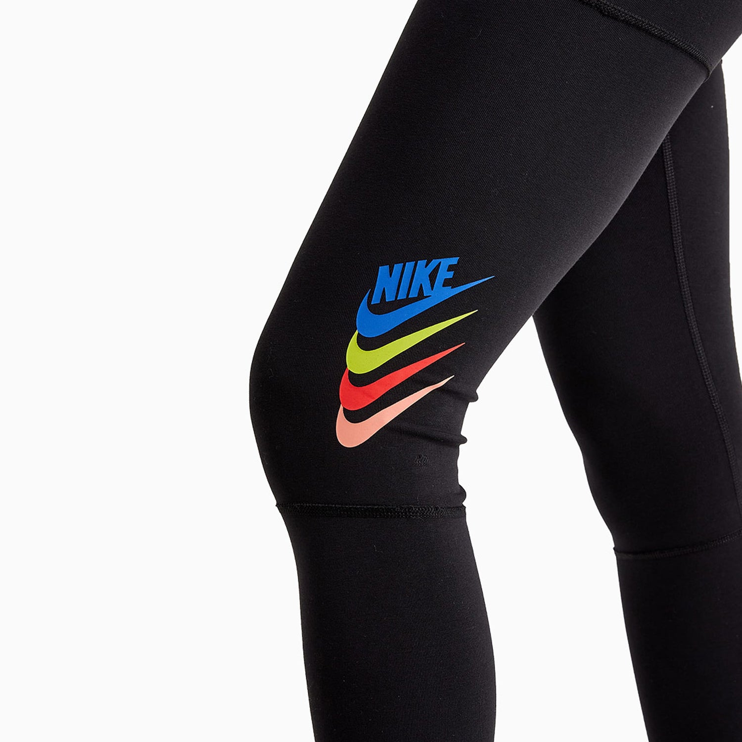 nike-womens-sportswear-club-outfit-dm6758-100-dm6756-010