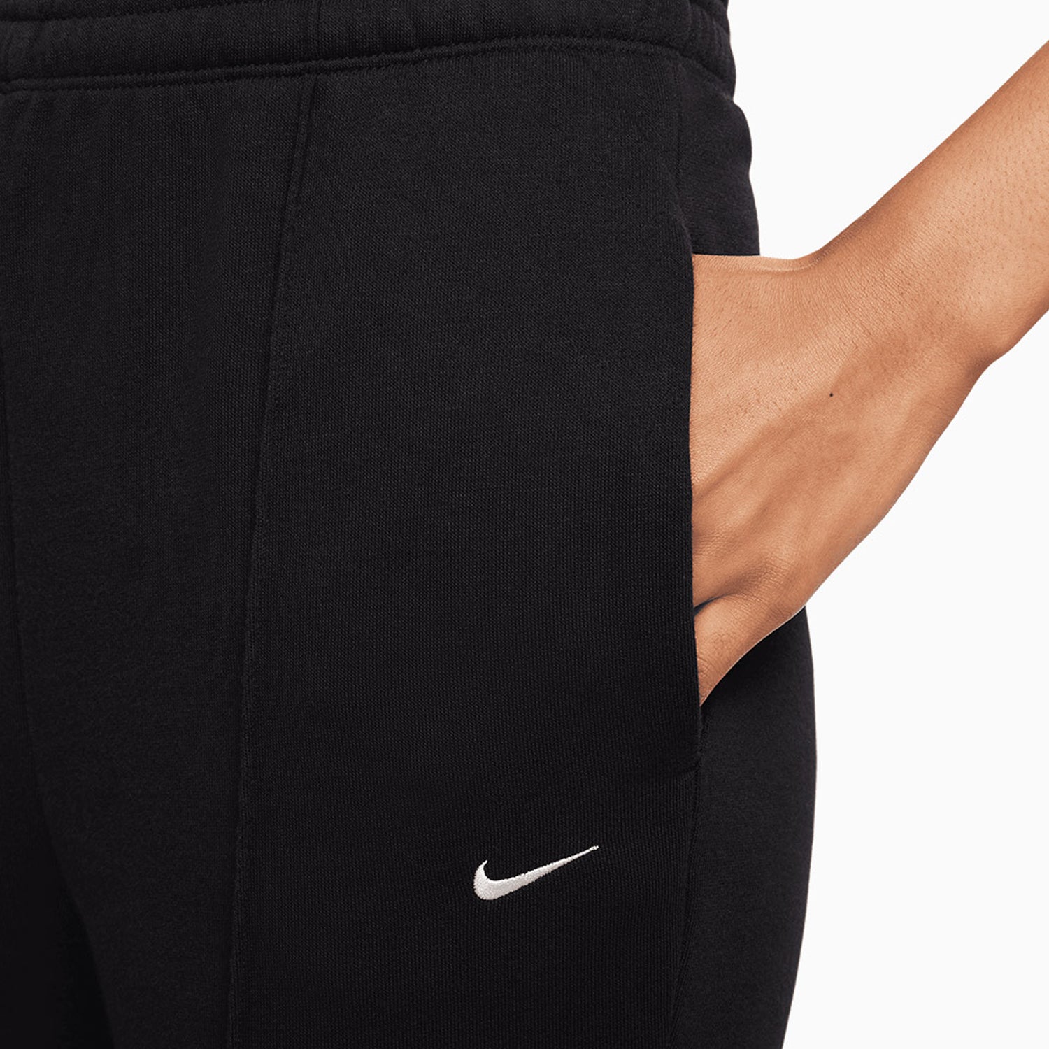 nike-womens-sportswear-chill-terry-outfit-fn2415-010-fn2434-010